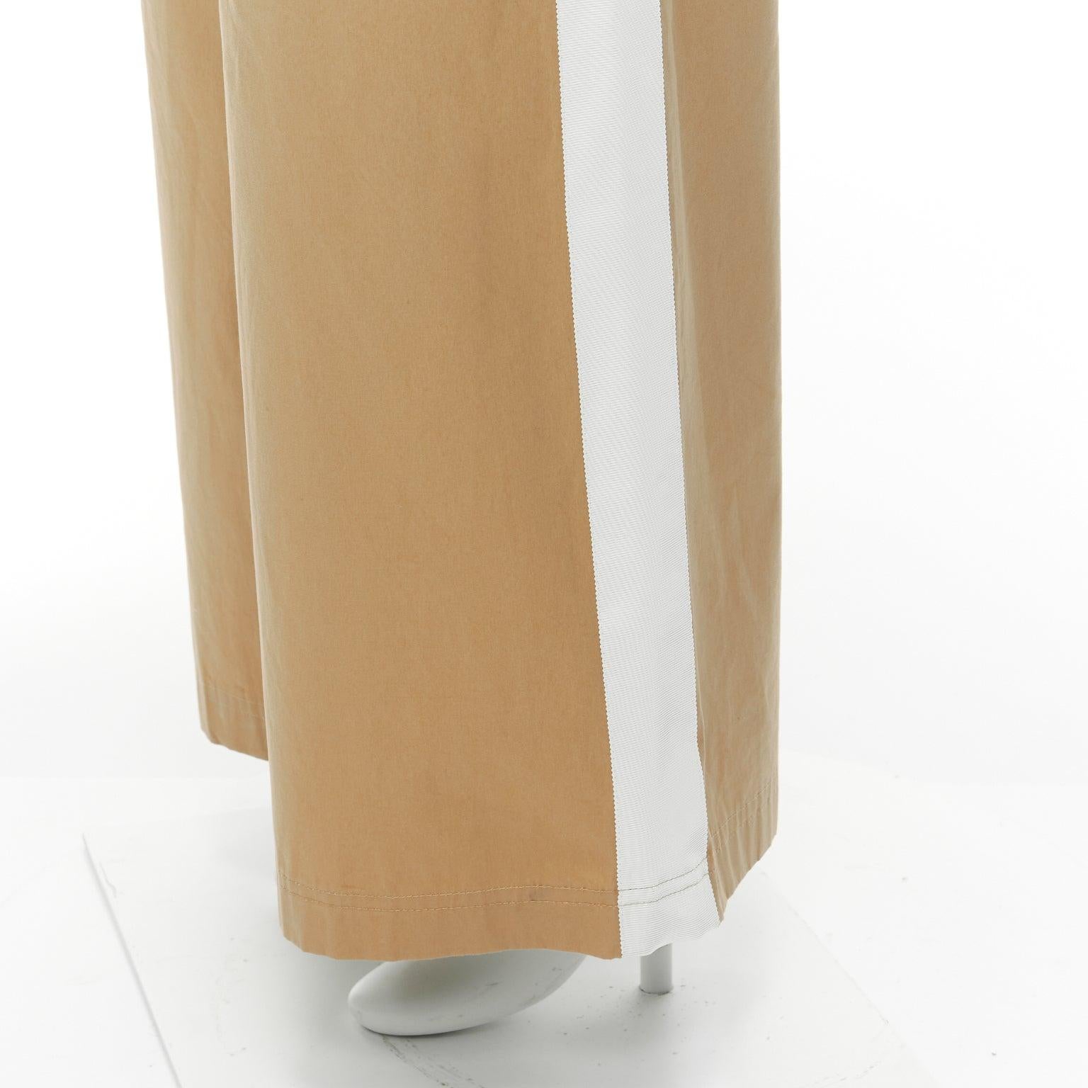 SACAI LUCK beige off white button embellished waistband wide cargo pants For Sale 3