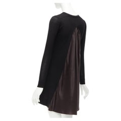 Sacai Luck in lana nera, abito svasato in raso a pieghe rovesciate JP1 S