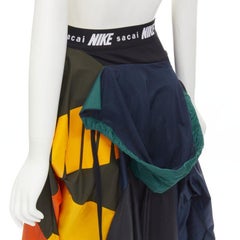 SACAI Ähnlich wie dekonstruierter Windbrecher Patchwork-Rock XXS