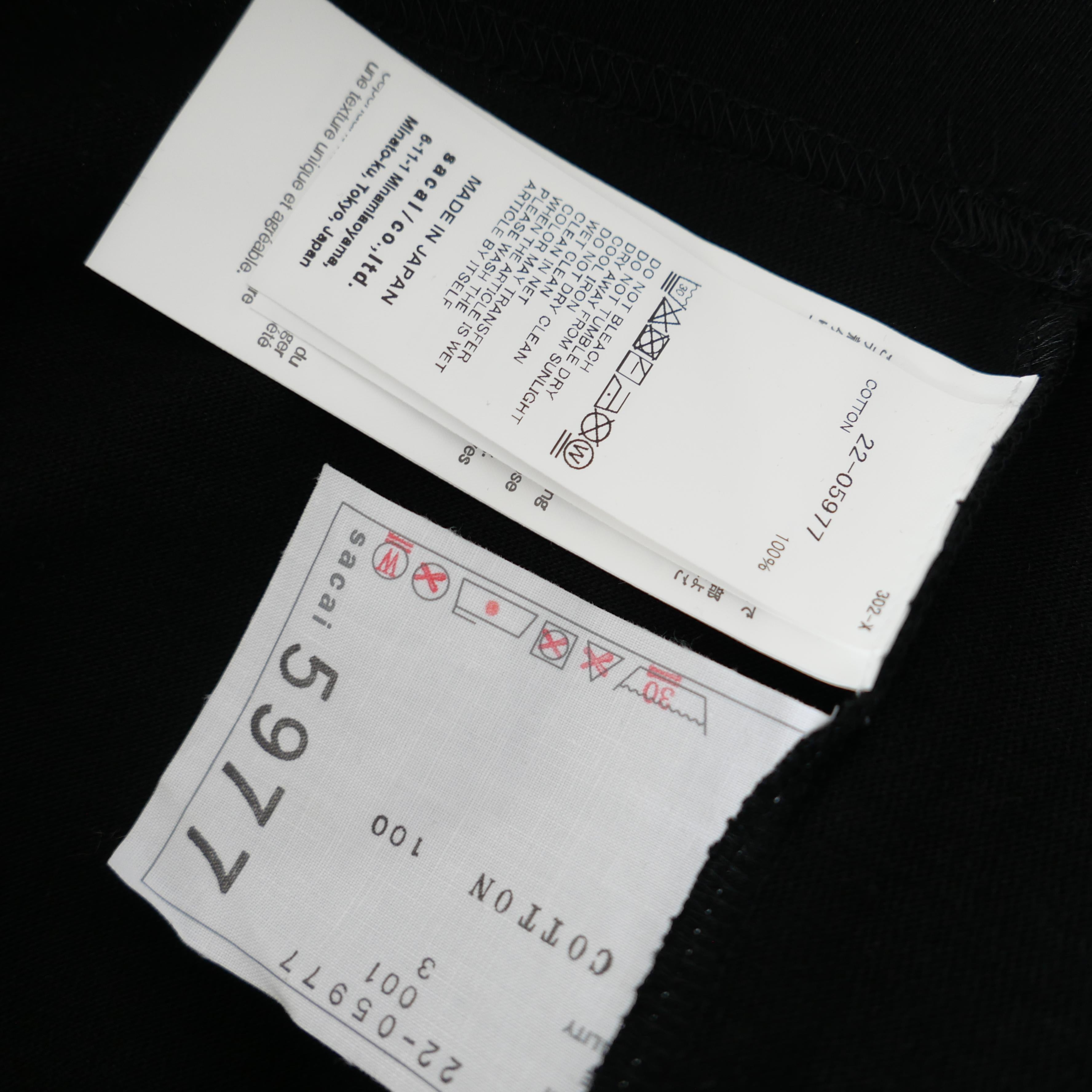 Maglietta Sacai Piercing Top in vendita 1