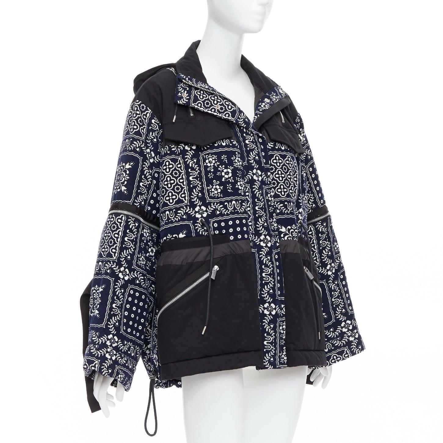 SACAI Reyn Spooner 2018 navy black cotton printed padded coat JP1 S In Excellent Condition For Sale In Hong Kong, NT