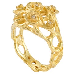 Sacchi  18 Karat Satin Yellow Gold and Diamond Fashion Ring Bouquet Collection