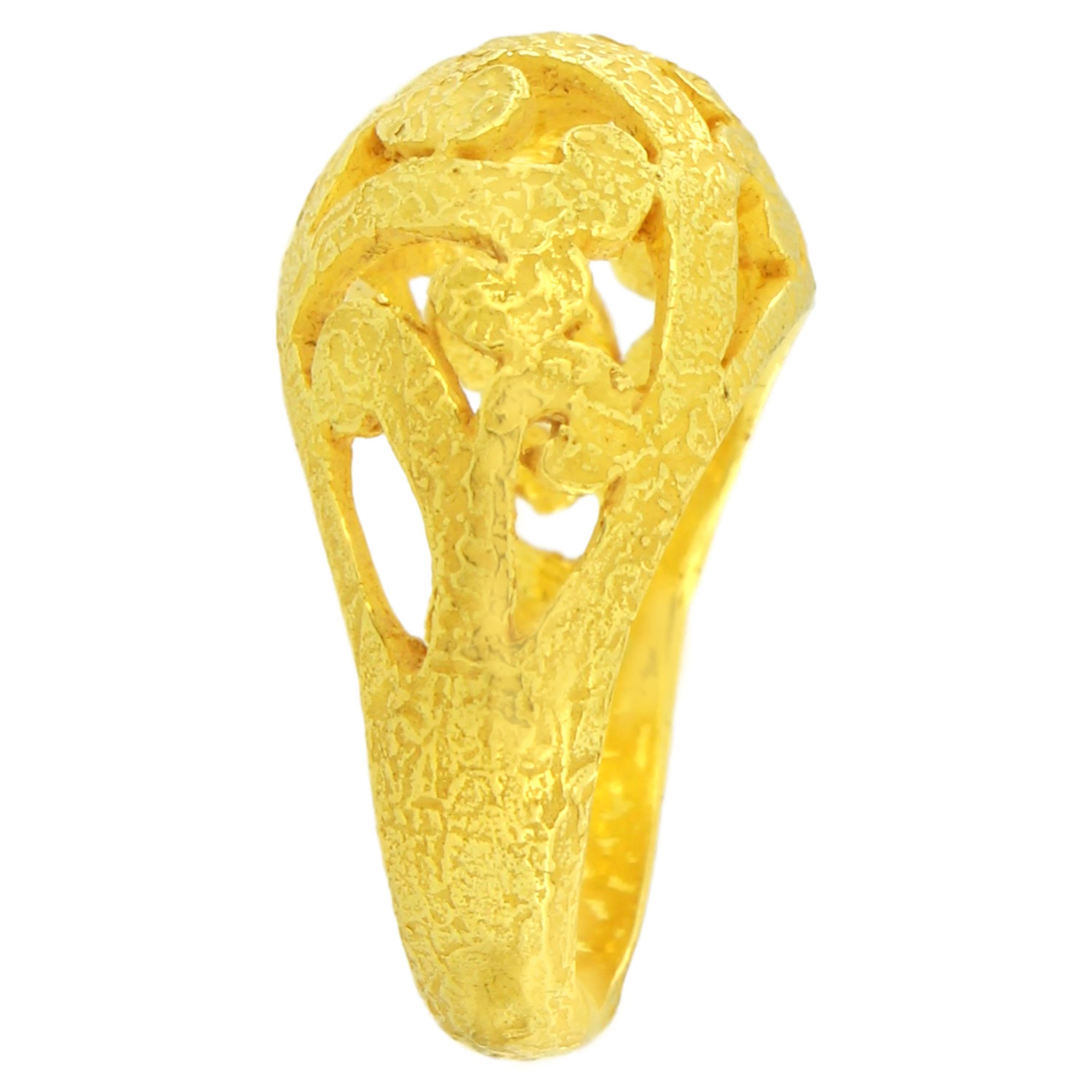 Women's Sacchi  18 Karat Satin Yellow Gold Art Deco Style Curlicue Fashion Ring  For Sale