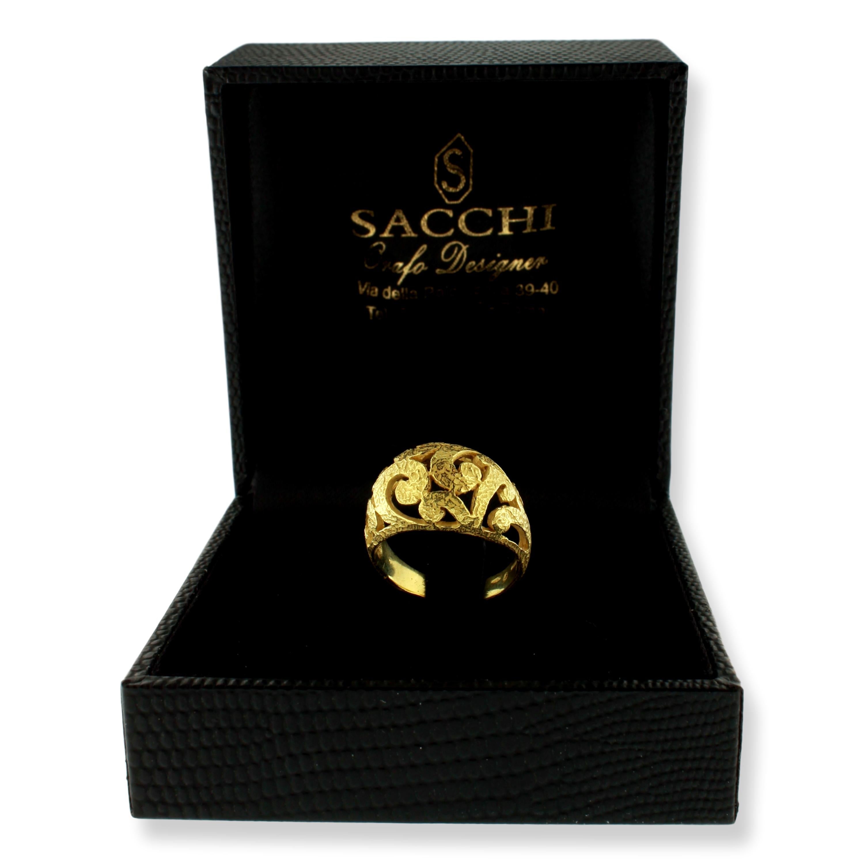 Sacchi aus Sacchi  18 Karat Satin Gelbgold Art Deco Stil Curlicue Mode Ring  im Angebot 4