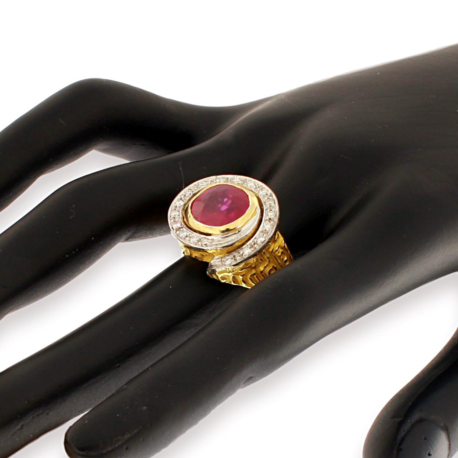 Sacchi 3.5 Carat Round Ruby and Diamonds Gemstone 18 Karat Gold Cocktail Ring In New Condition For Sale In Rome, IT