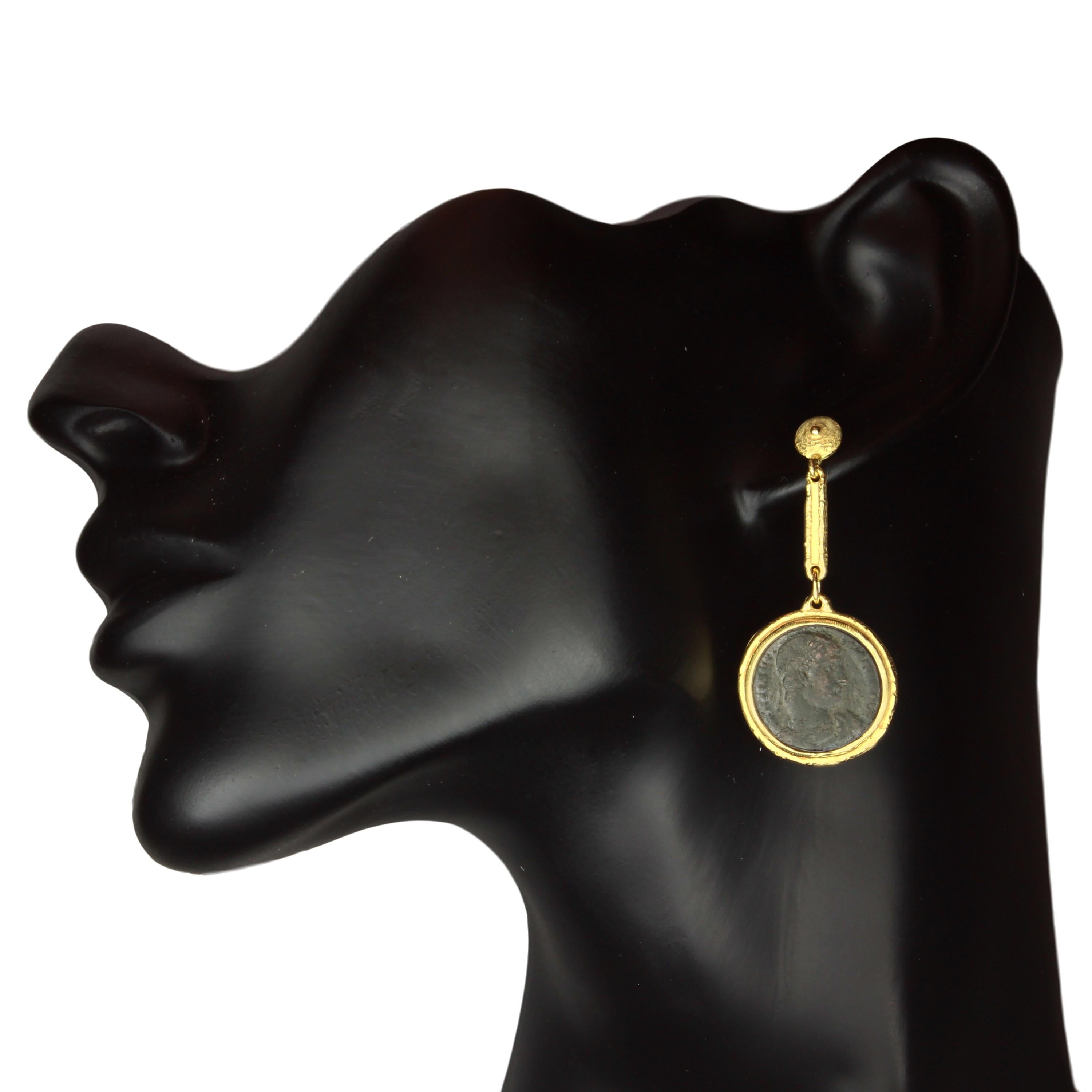 Pendientes Colgantes Sacchi Moneda Romana Antigua Oro Amarillo Satinado 18 Kilates en venta 1