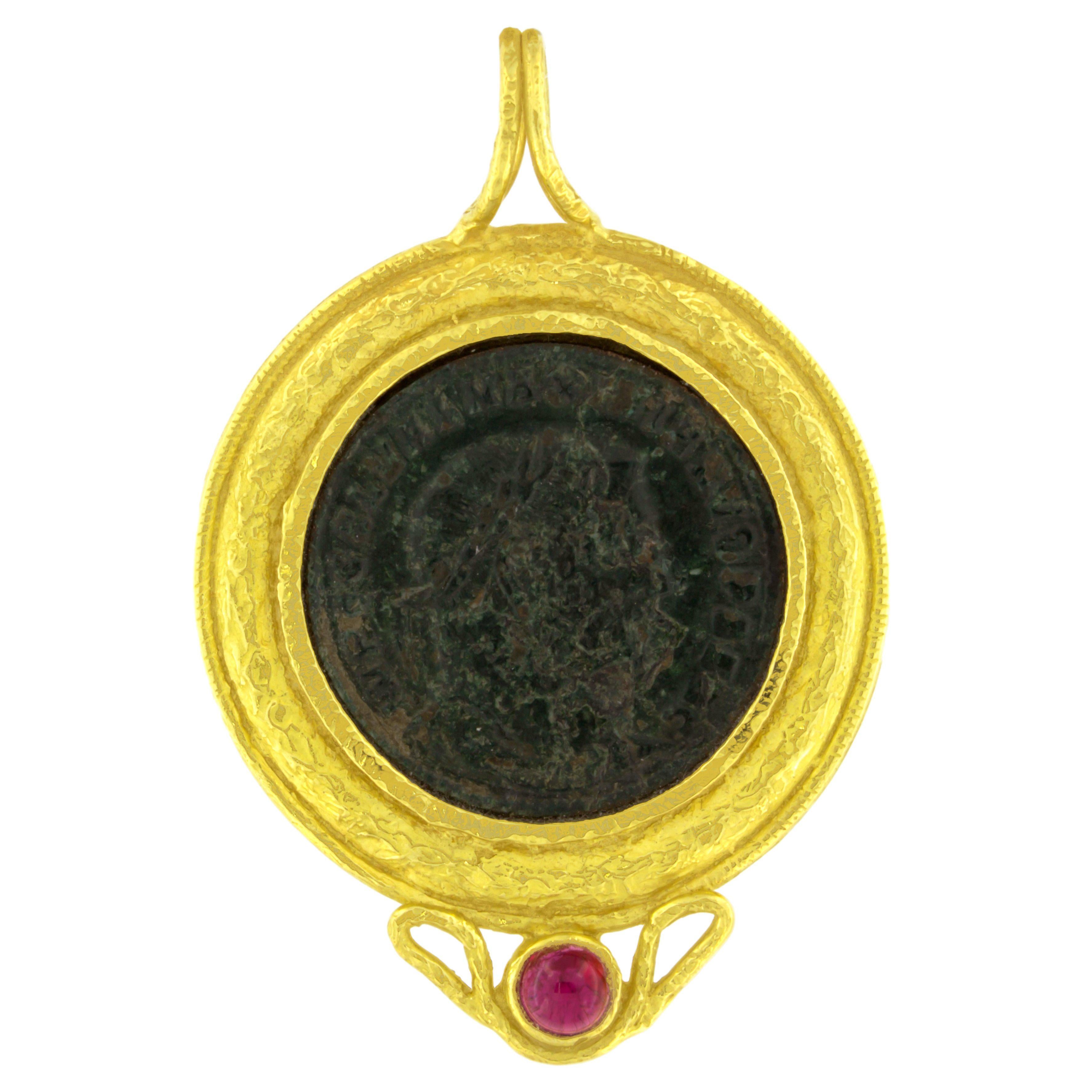 Sacchi Ancient Roman Coin and Tourmaline Gemstone 18 Karat Yellow Gold Pendant For Sale