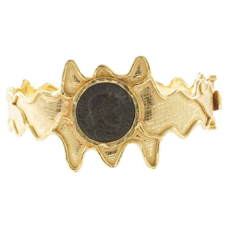 Sacchi Ancient Roman Coin Crossed Rope Ring 18 Karat Satin Yellow Gold ...