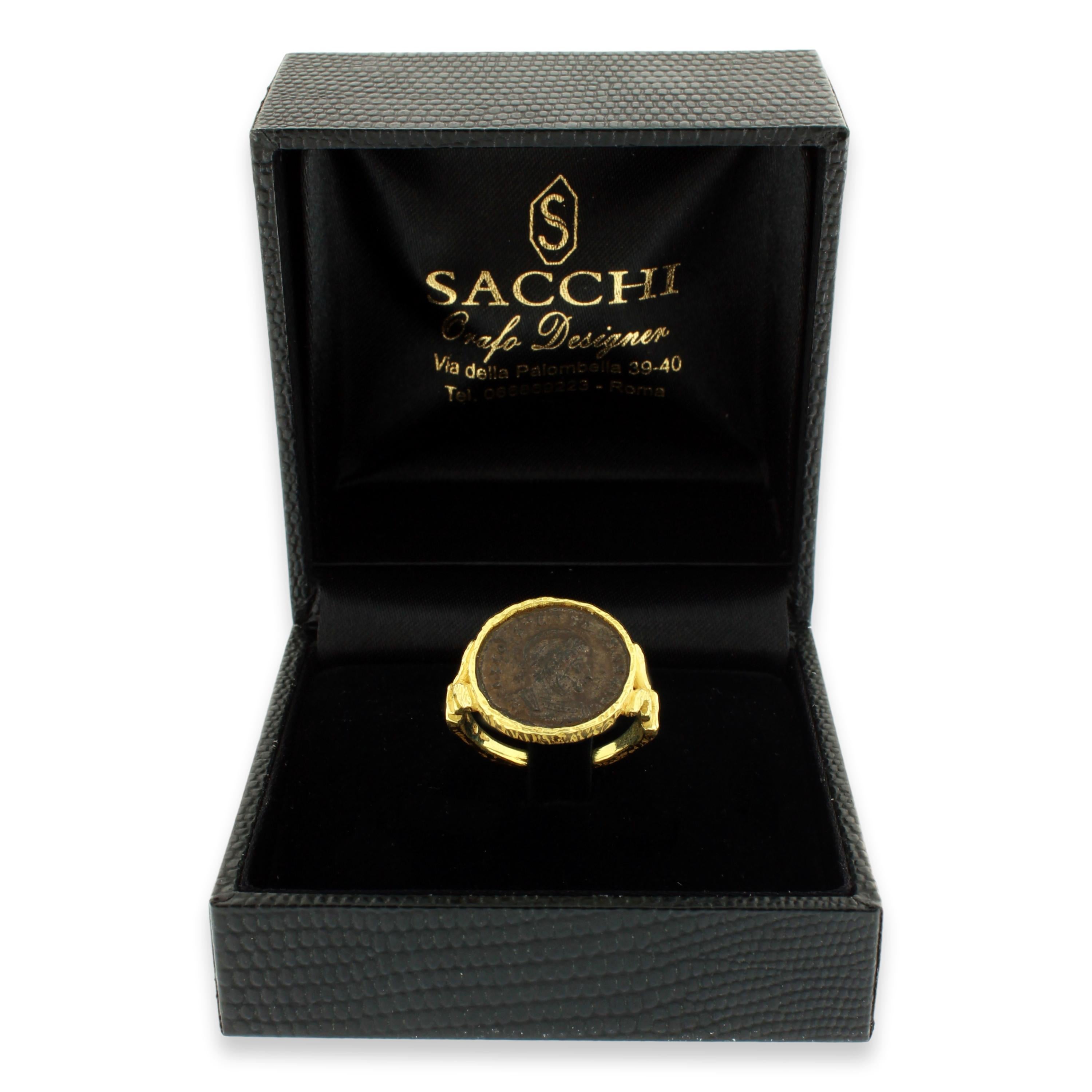 Sacchi Antiker römischer Münzring aus 18 Karat Satin-Gelbgold im Angebot 4