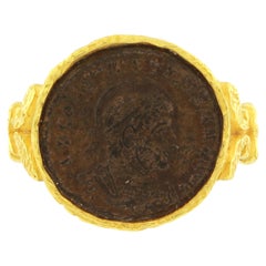 Sacchi Bague en or jaune satiné 18 carats avec pièce de monnaie romaine antique