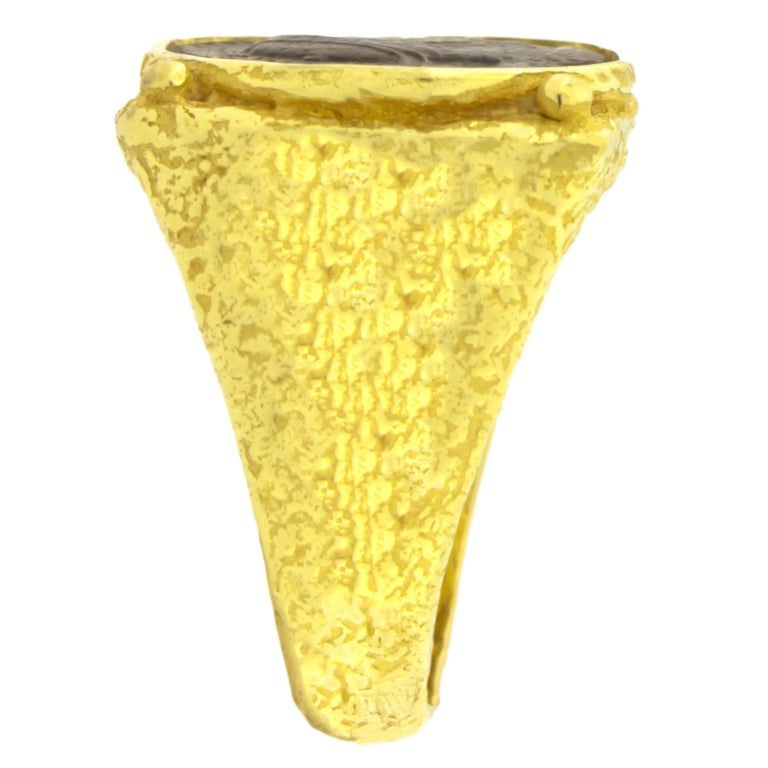 Contemporary Sacchi Ancient Roman Coin Ring 18 Karat Yellow Gold Monete Ring  For Sale