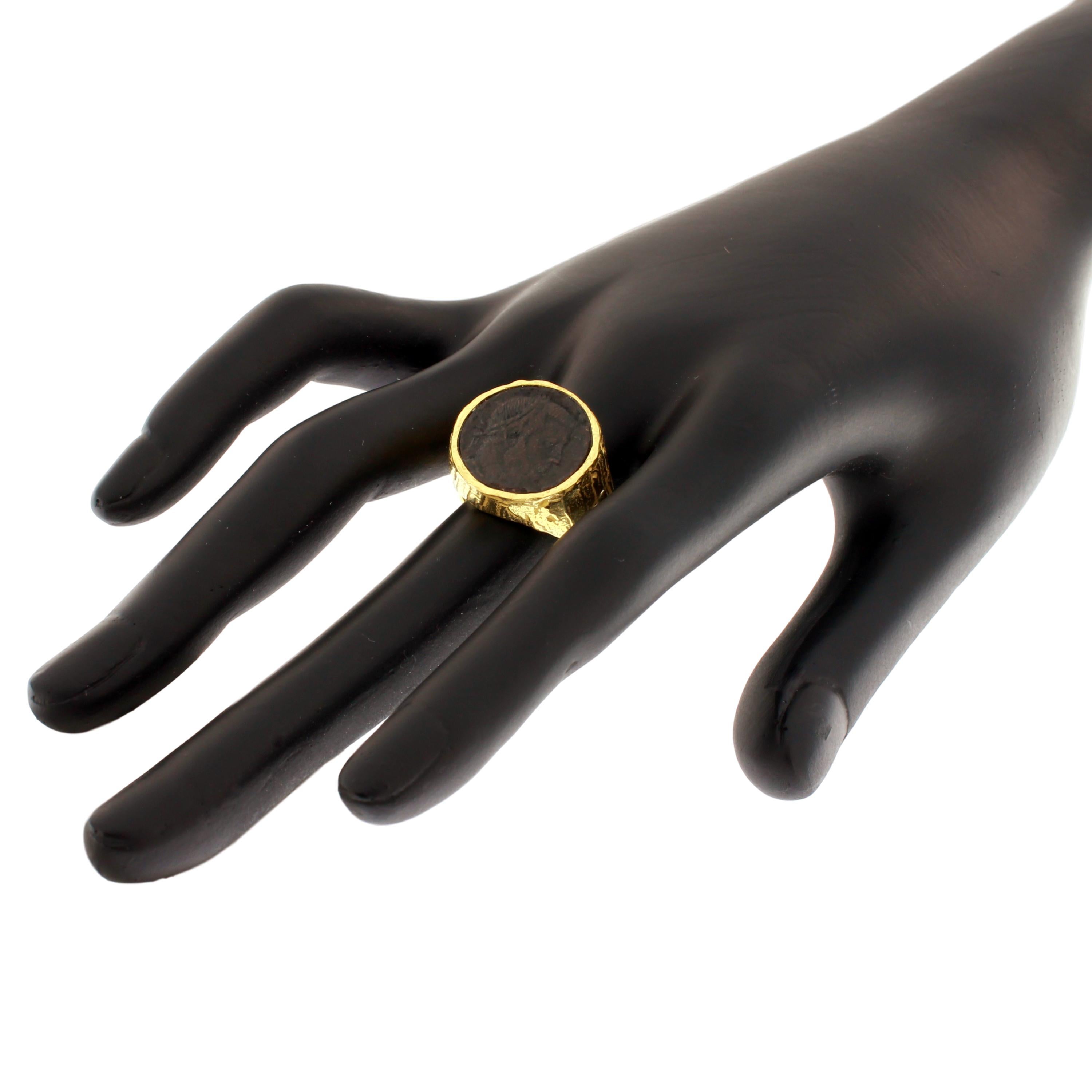 Women's or Men's Sacchi Ancient Roman Coin Ring 18 Karat Yellow Gold Monete Signet Ring