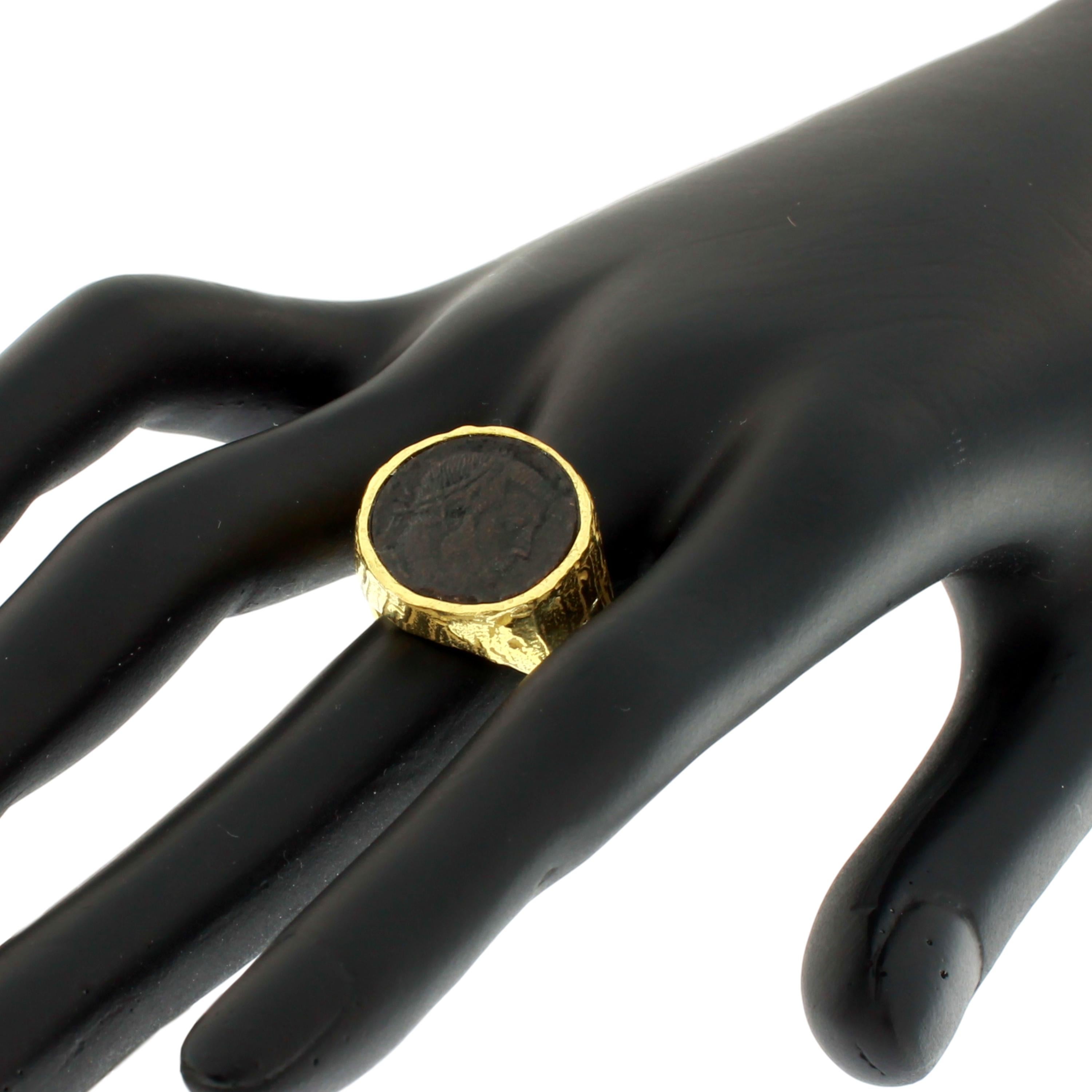 Sacchi Ancient Roman Coin Ring 18 Karat Yellow Gold Monete Signet Ring For Sale 1