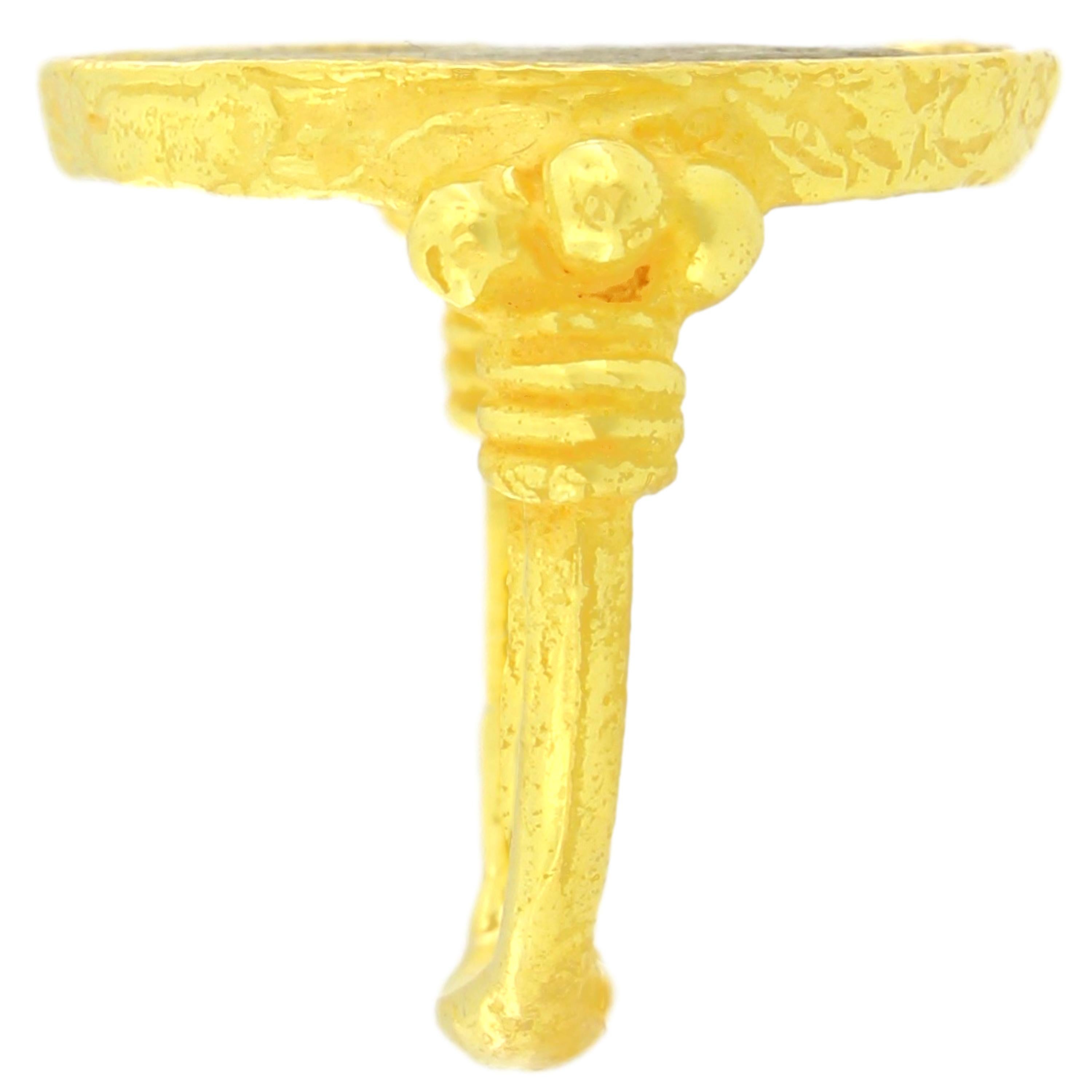 Sacchi Antiker römischer Münzring aus 18 Karat Gelbgold im Angebot 1