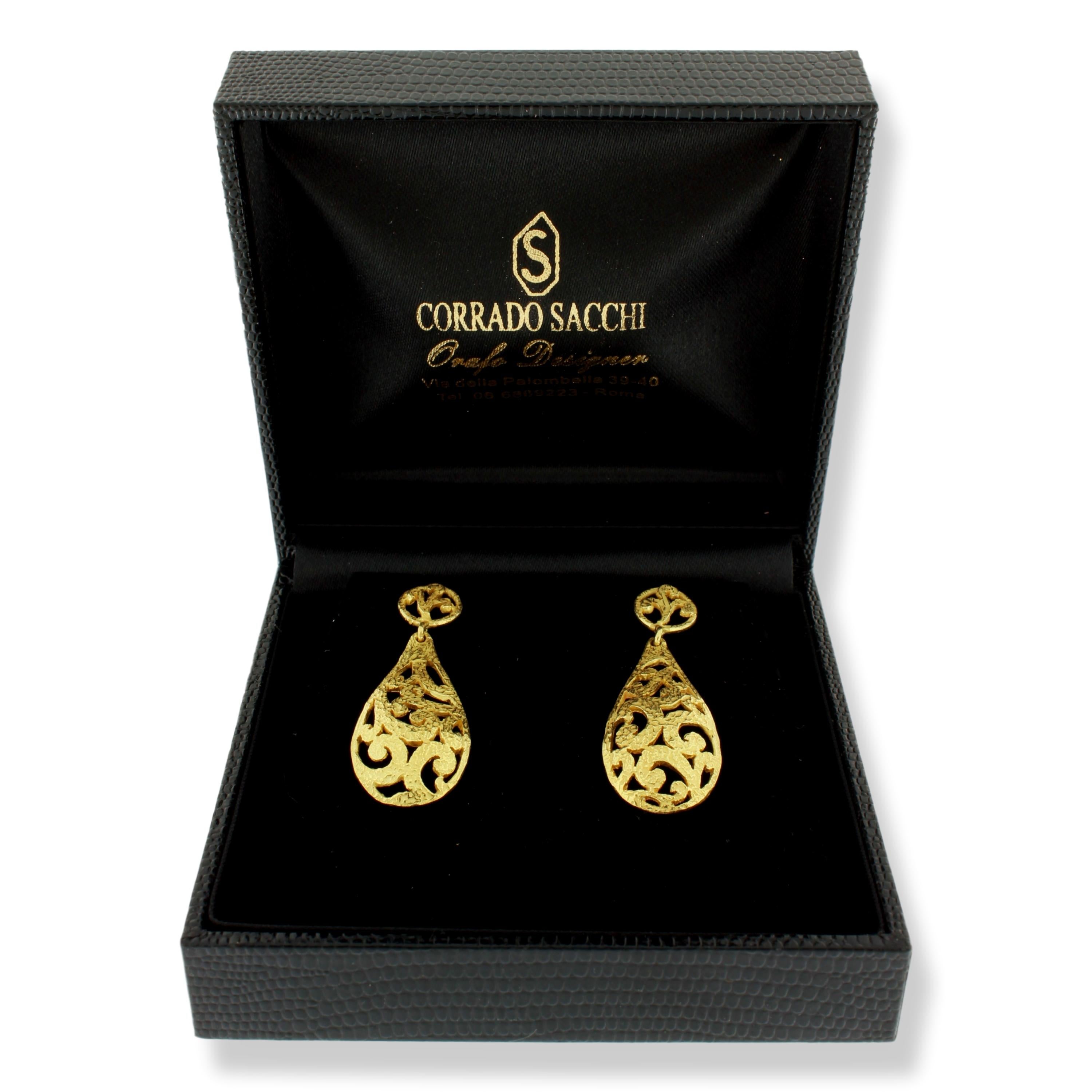 Sacchi Art Deco Style Curlicue Style 18 Karat Satin Yellow Gold Drop Earrings im Angebot 1
