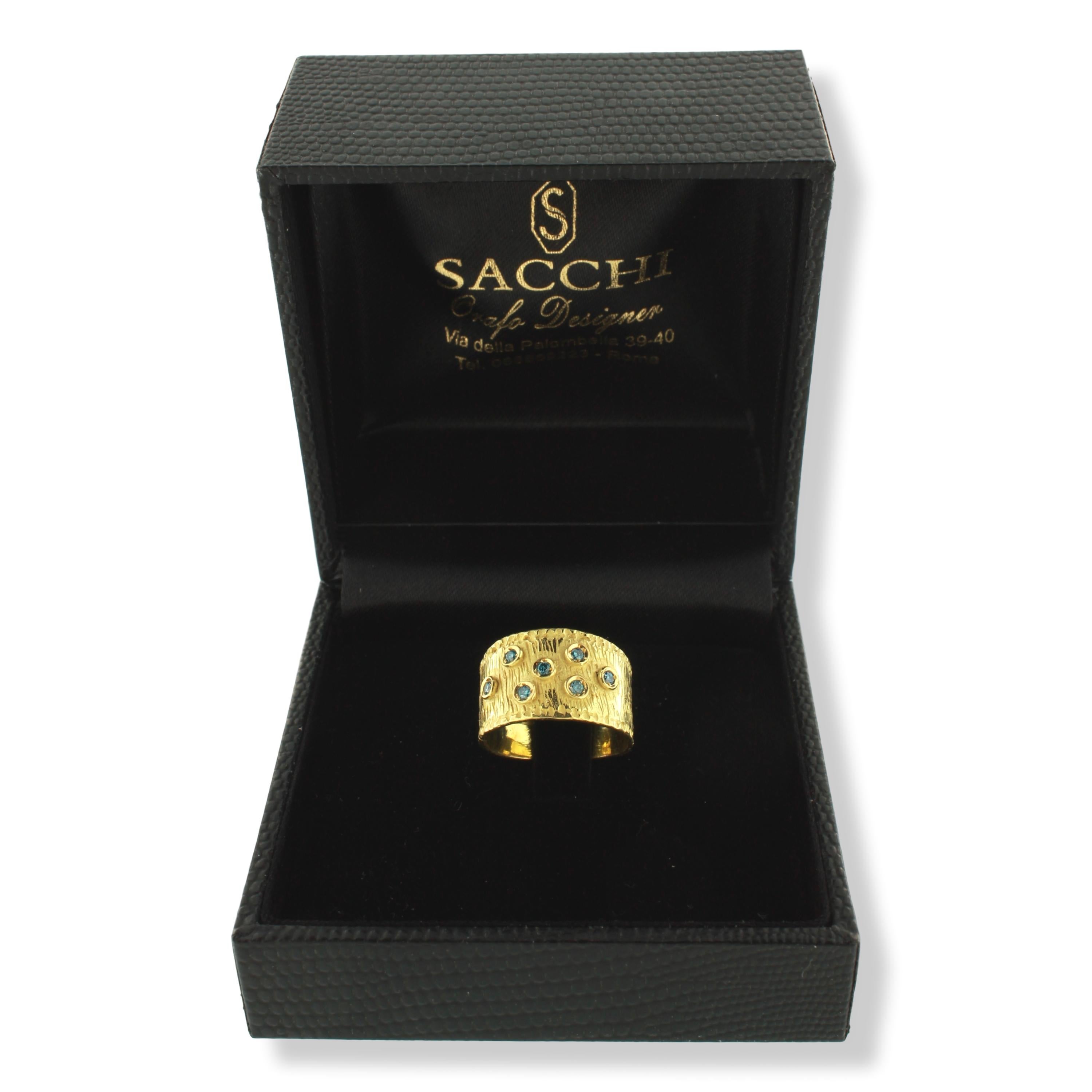 Women's or Men's Sacchi Blue Diamonds Gemstone 18 Karat Yellow Gold Wide Band Ring Roman Style For Sale