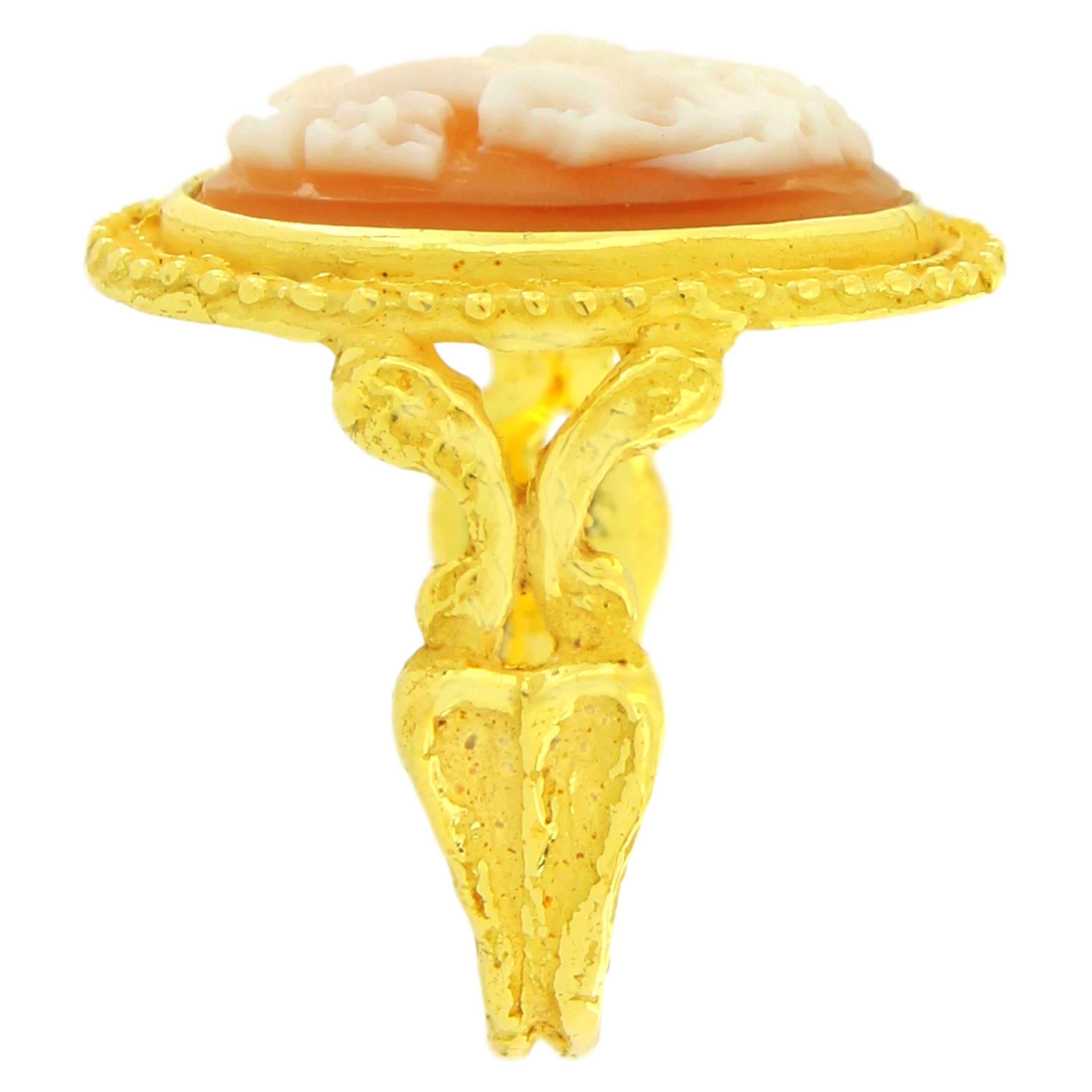 Sacchi Kamee-Ring aus 18 Karat Satin Gelbgold im römischen Stil (Klassisch-römisch) im Angebot