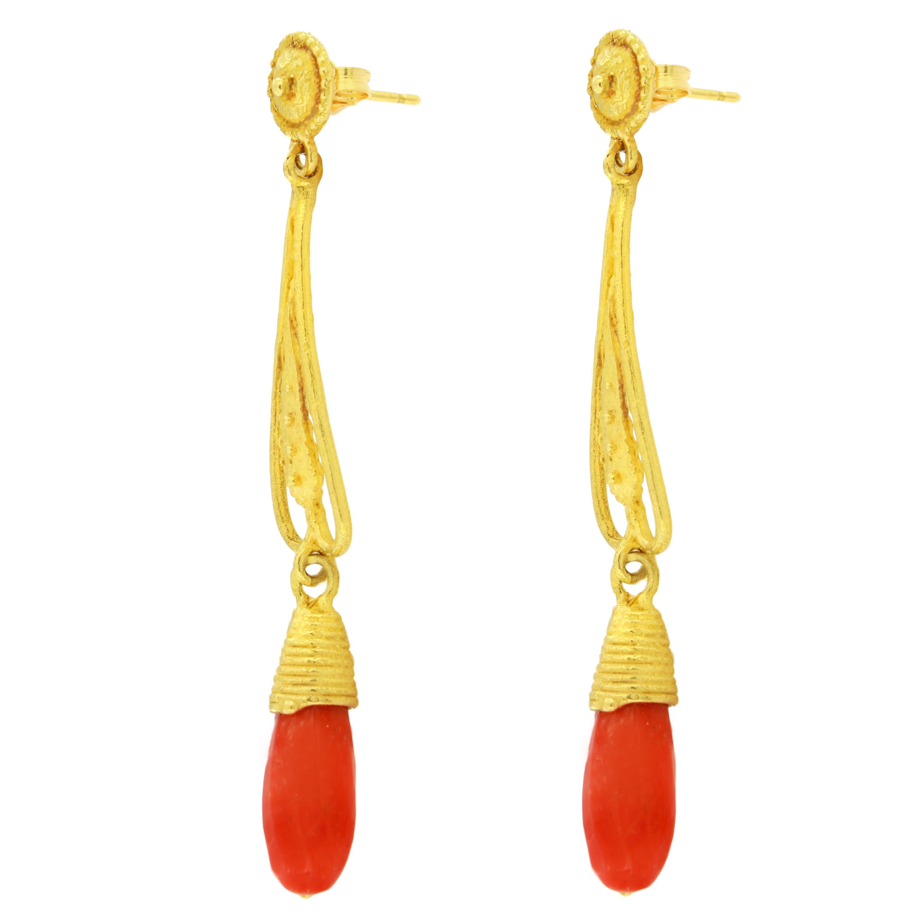 Contemporary Sacchi Dangle Earrings 18 Karat Satin Yellow Gold Roman Style
