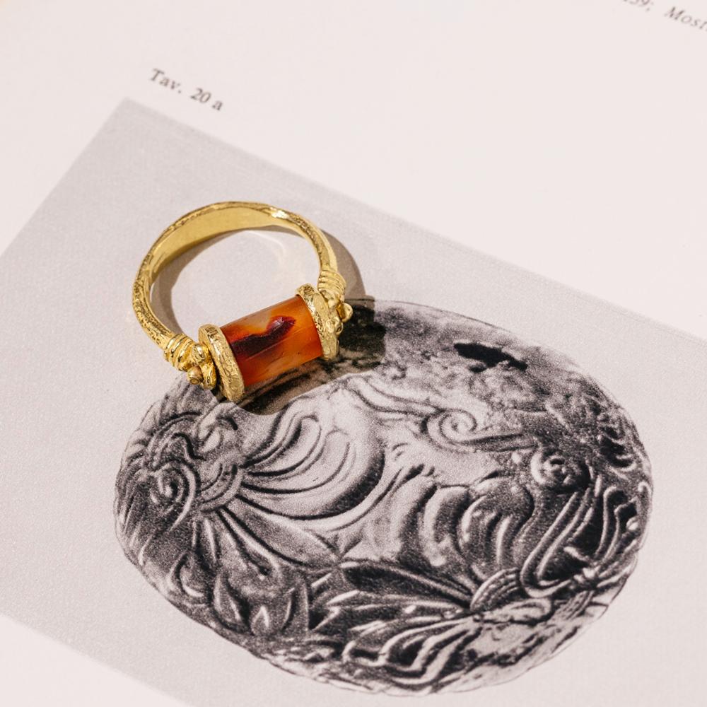Ball Cut Sacchi Engraved Carnelian Cylinder Seal Ring 18 Karat Satin Yellow Gold For Sale