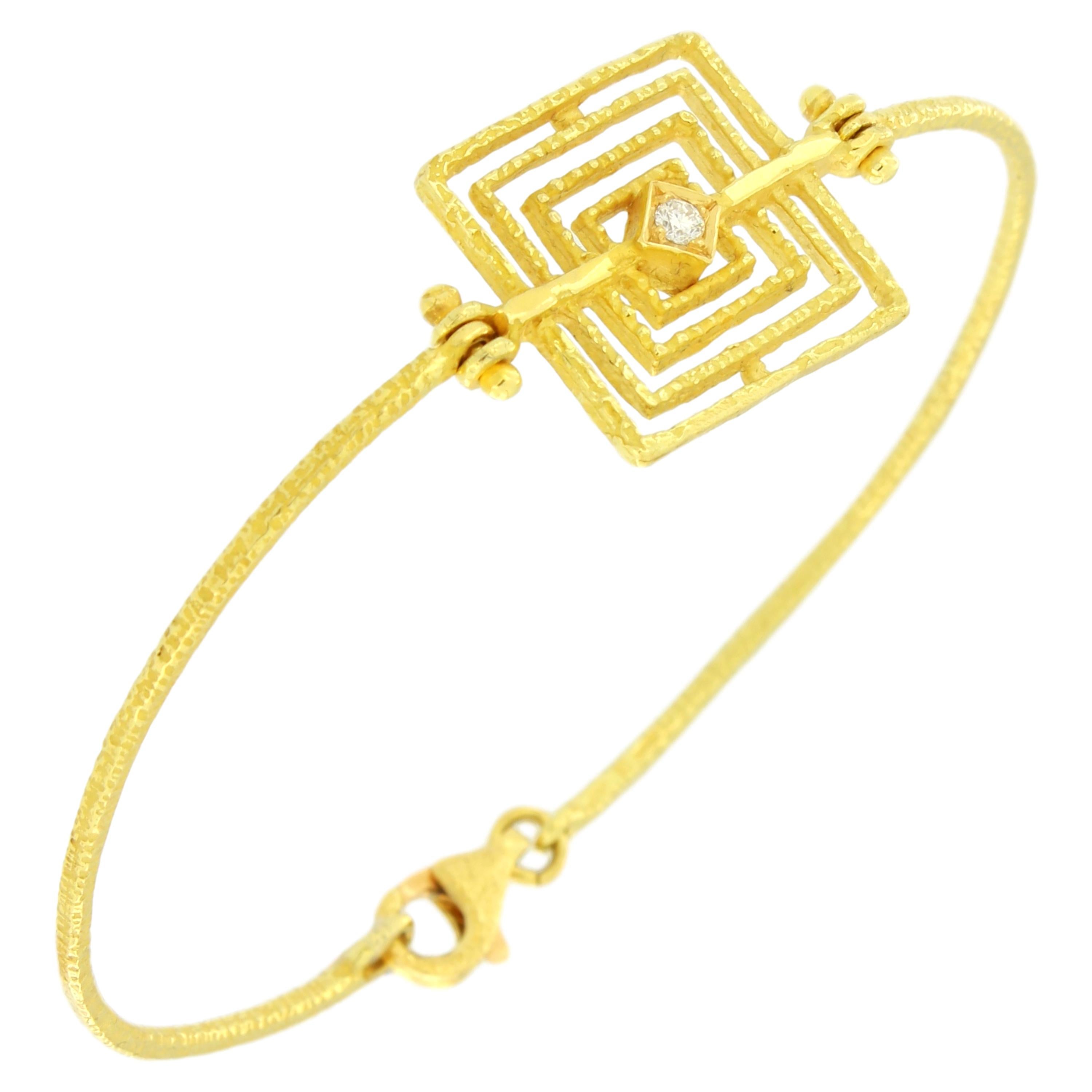 Sacchi Geometric 18 Karat Satin Yellow Gold Bracelet with Diamond Gemstone For Sale