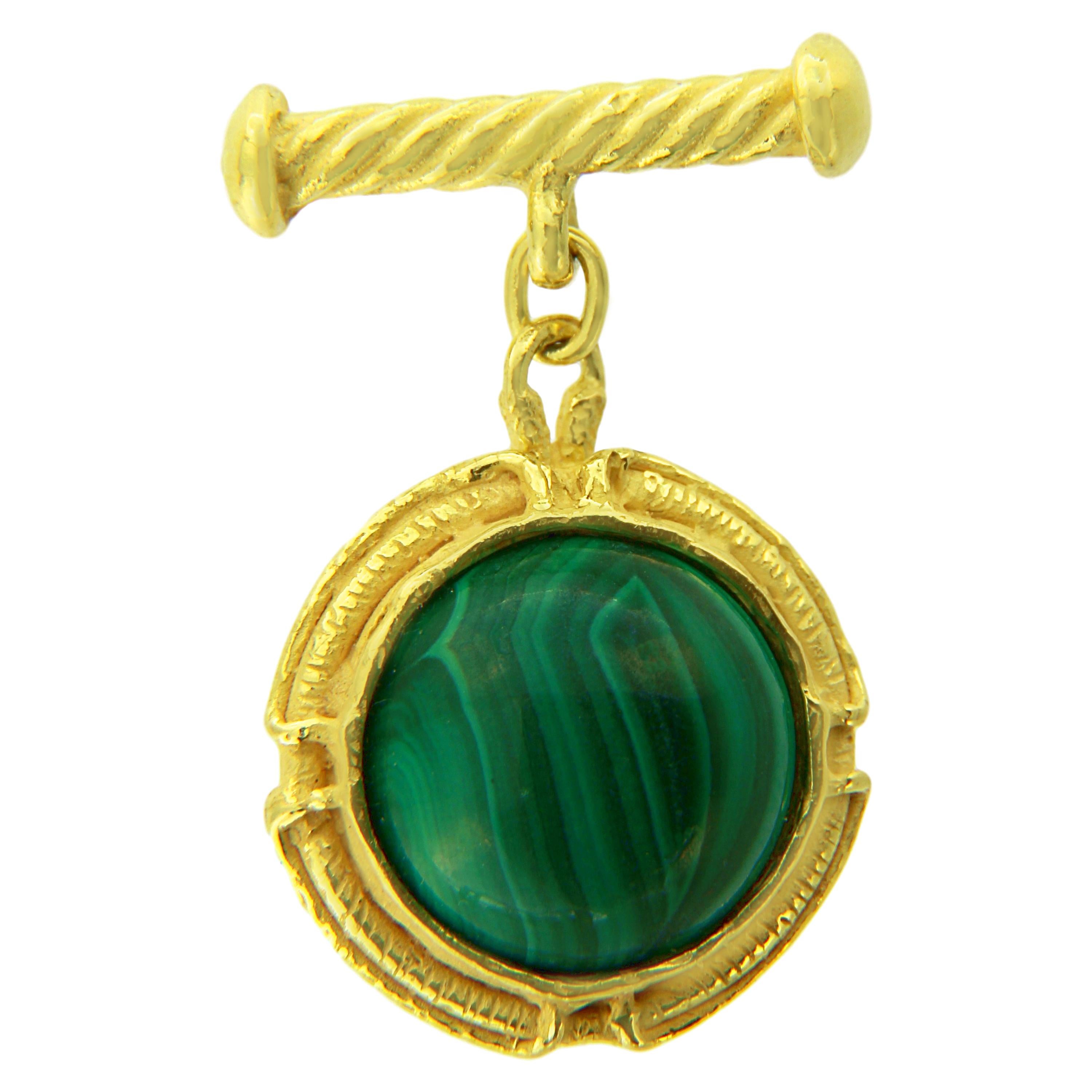 Green Malachite Gemstone Satin Yellow Gold Round Chain Cufflinks hand-crafted with lost-wax casting technique.

Lost-wax casting, one of the oldest techniques for creating jewellery, forms the basis of Sacchi's jewellery production. Modelling wax in