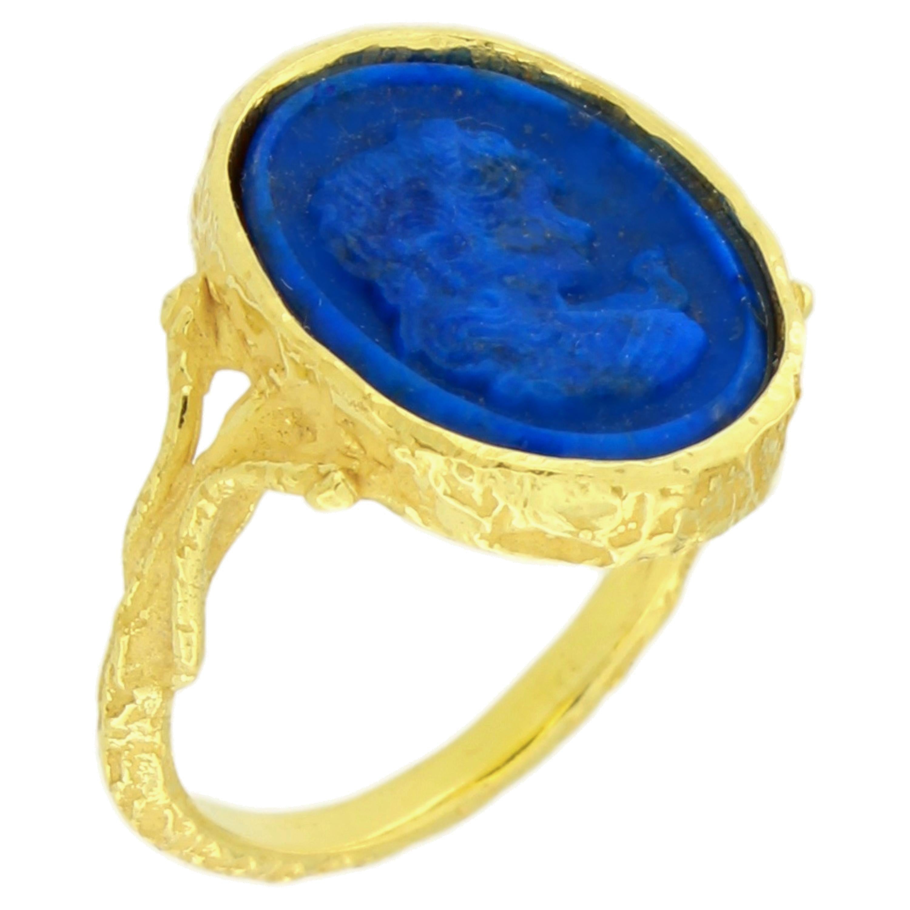 Sacchi Lapis Lazuli Cameo Ring 18 Karat Satin Yellow Gold
