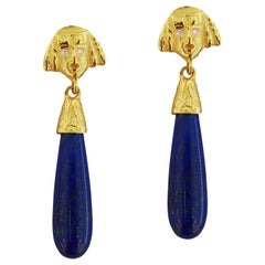 Sacchi Lapis Lazuli Sphinx Drop Earrings 18 Karat Satin Yellow Gold