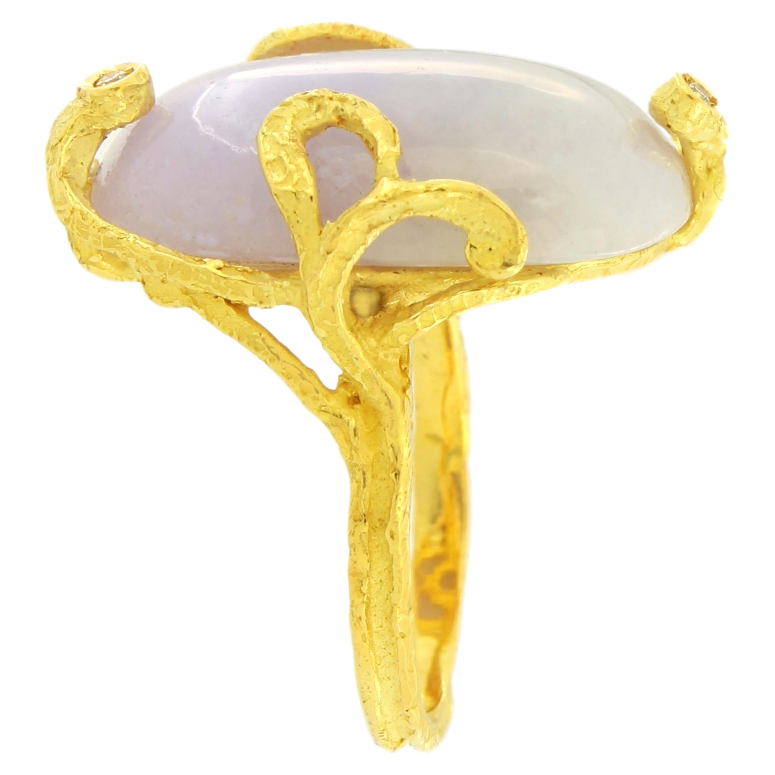 Classical Roman Sacchi Lavender Jade Gemstone 18 Karat Satin Yellow Gold Cocktail Ring