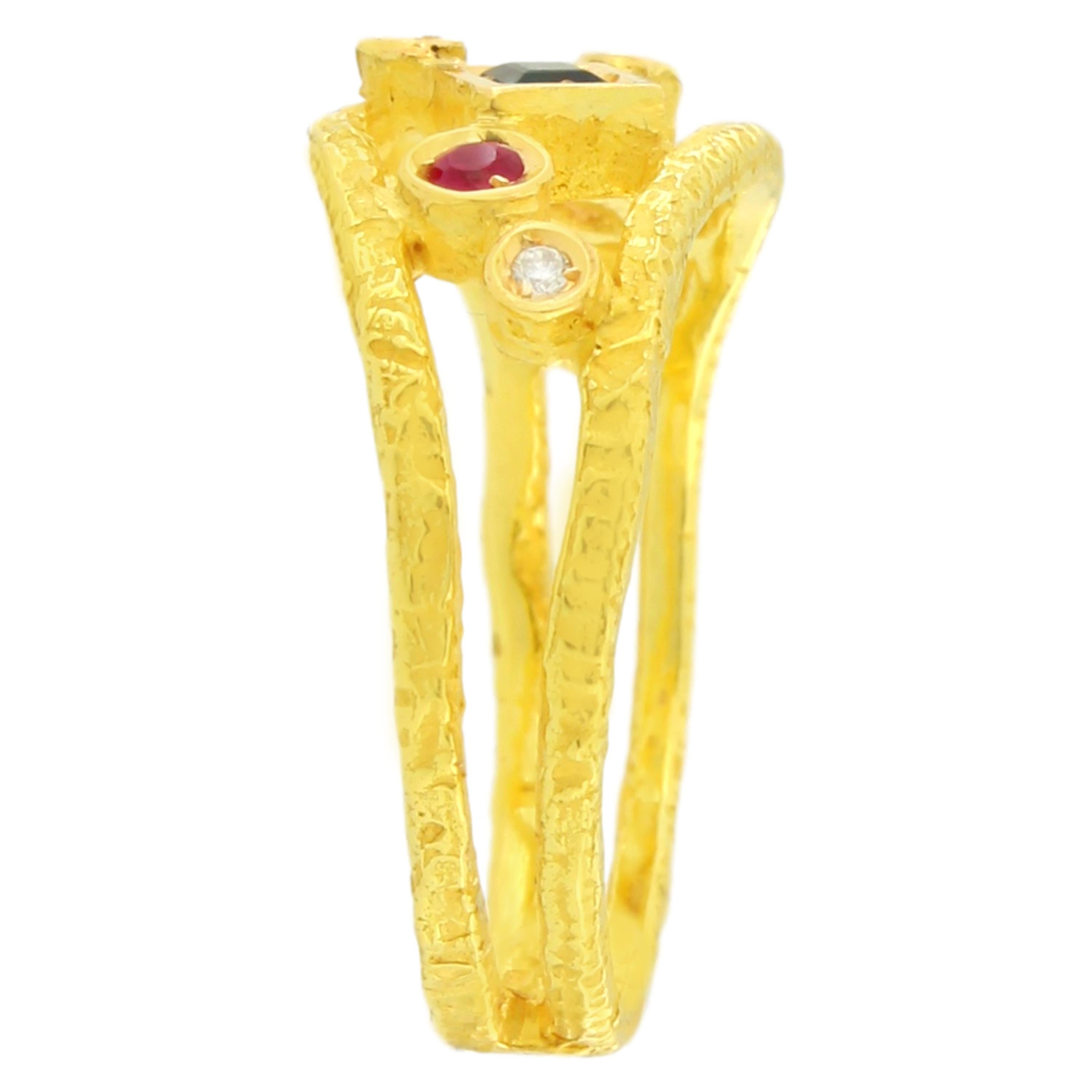 Taille ronde Sacchi Bague cocktail en or jaune 18 carats et pierres précieuses multicolores en vente