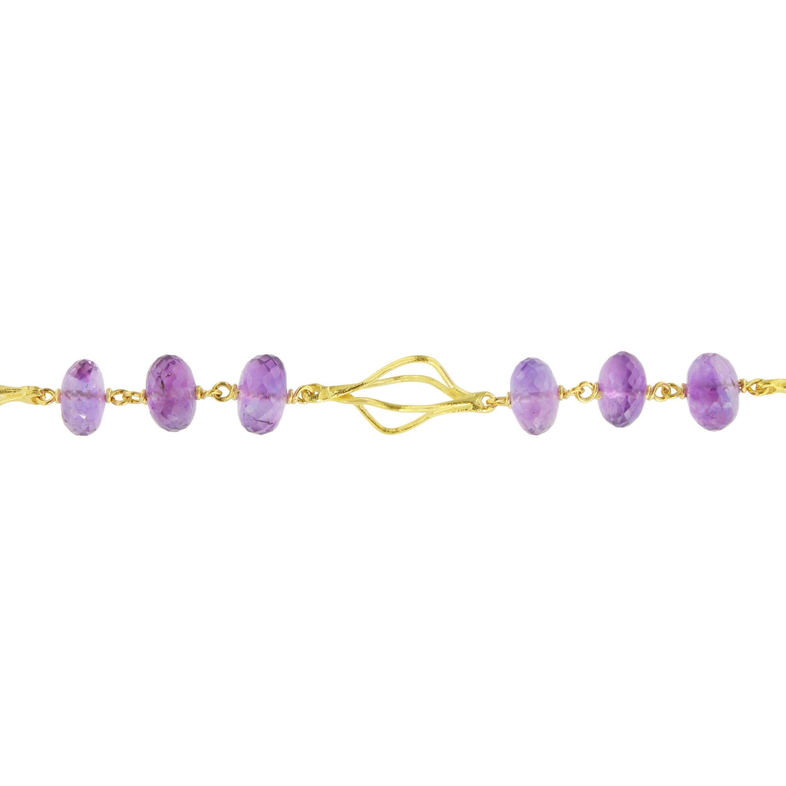Contemporary Sacchi Purple Amethyst Gemstone 18 Karat Satin Yellow Gold Fashion Bracelet For Sale
