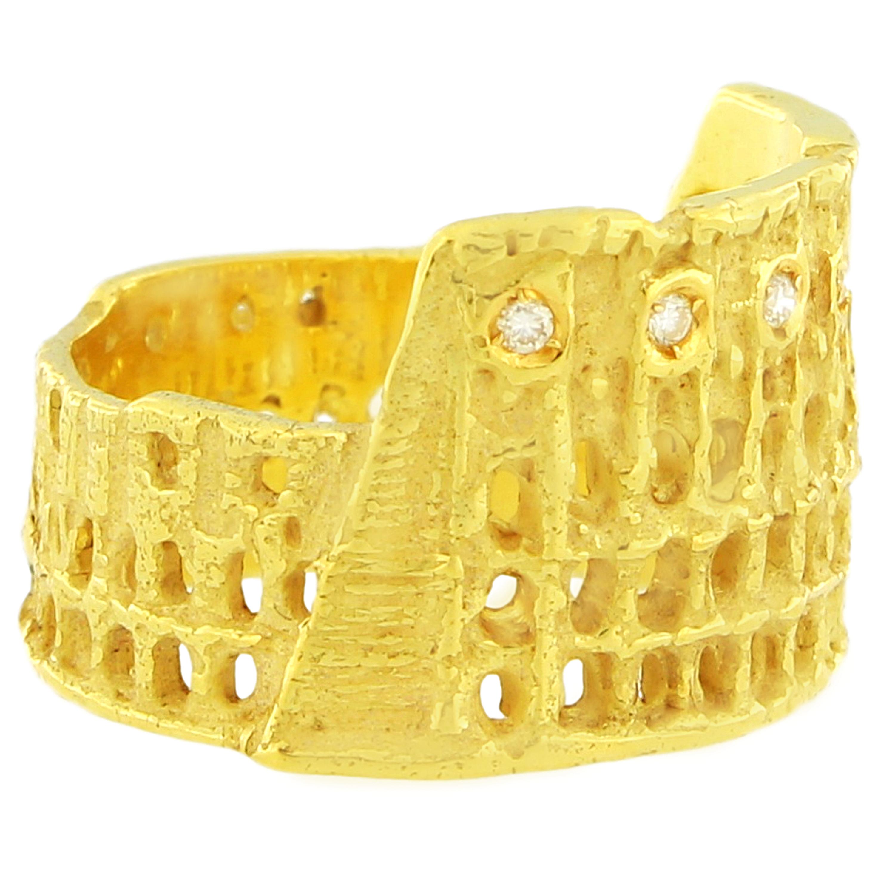 Gorgeous Roman Colosseum 18 Karat Yellow Gold and Diamonds Ring, from Sacchi’s 