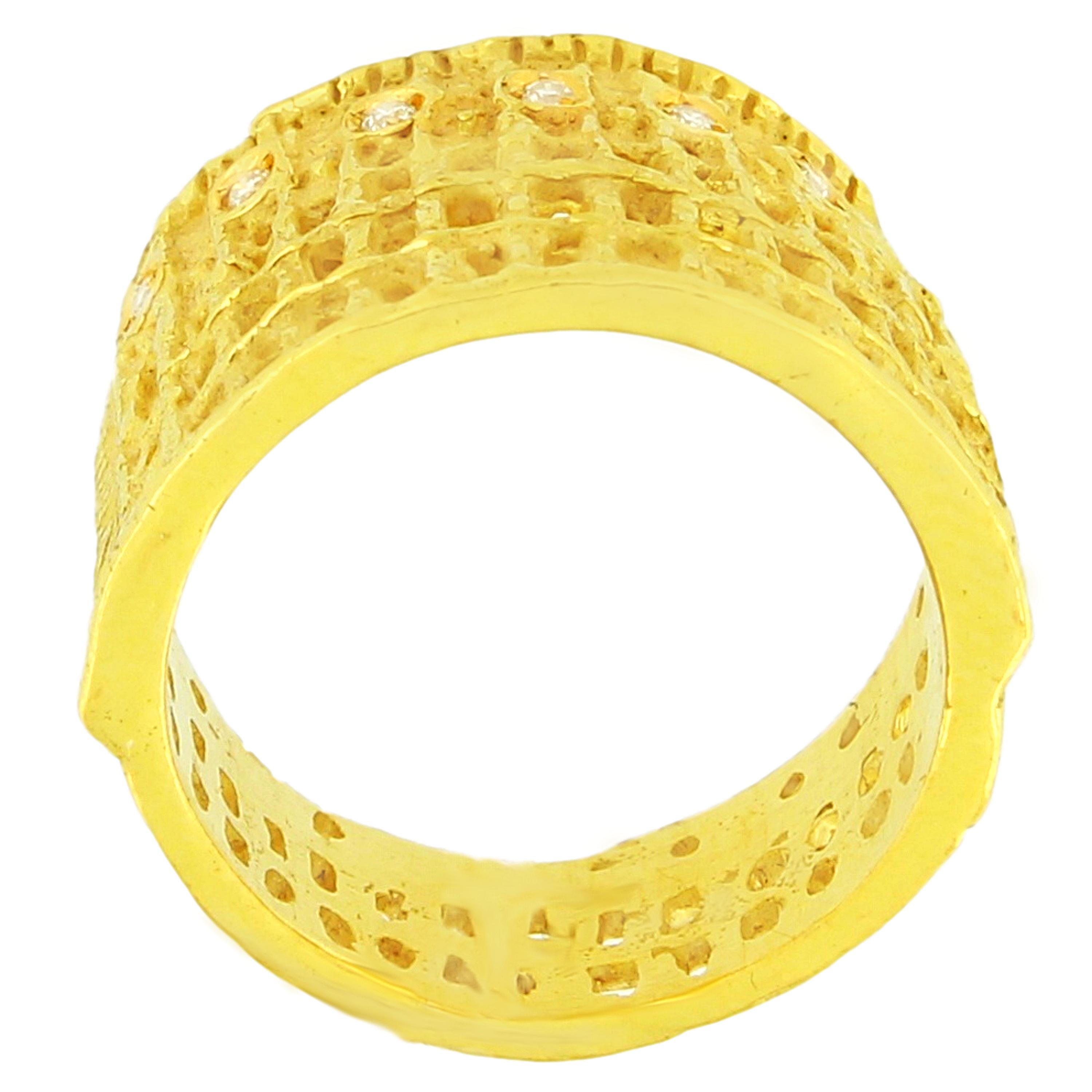 Sacchi Roman Colosseum Bague en or jaune 18 carats et diamants Neuf - En vente à Rome, IT