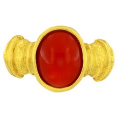 Bague de style romain Sacchi en or jaune satiné 18 carats
