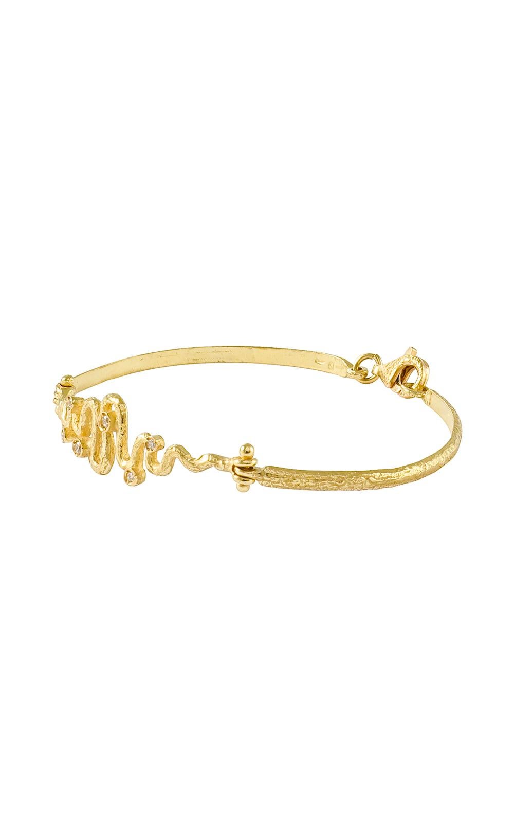 Bracelet moderne en or jaune satiné agrémenté de  Diamants, issus de la collection Serpenti de Sacchi, fabriqués à la main selon la technique du moulage à la cire perdue.

Le moulage à la cire perdue, l'une des plus anciennes techniques de création
