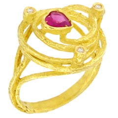 Sacchi Small Heart Ruby and Diamonds Gemstone 18 Karat Yellow Gold Cocktail Ring