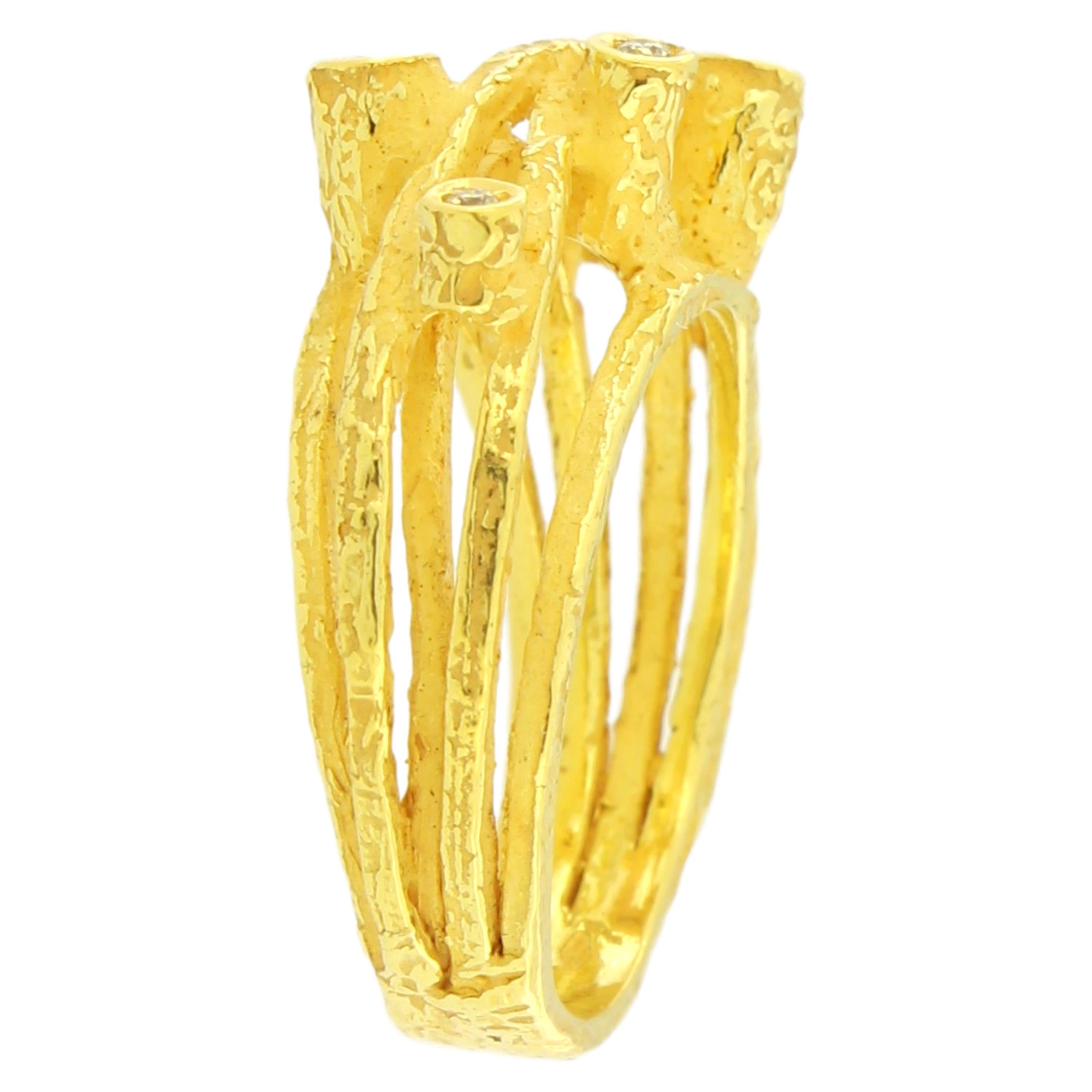 Round Cut Sacchi Wire Diamonds Ring 18 Karat Satin Yellow Gold For Sale