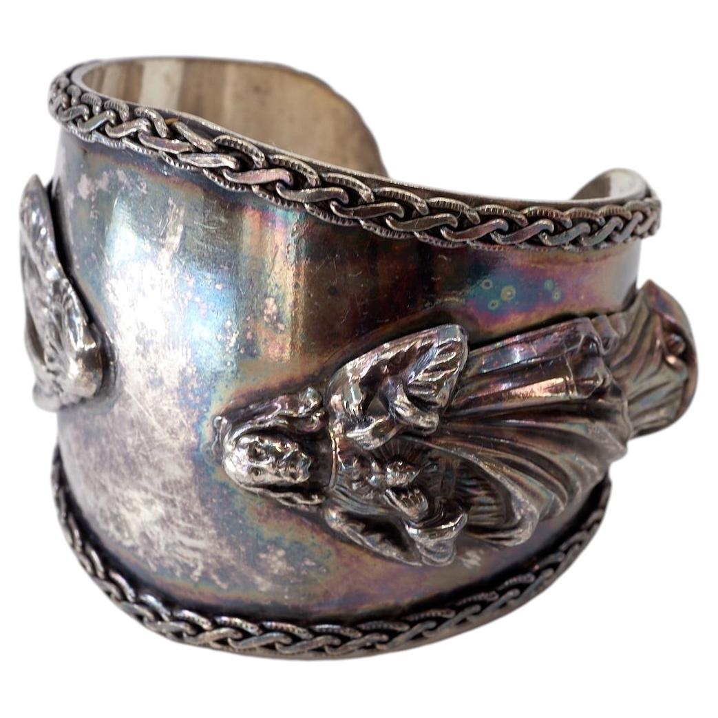 Bracciale a polsino con il Sacro Cuore e Gesù, argento anticato, stile scultoreo vintage, J Dauphin
