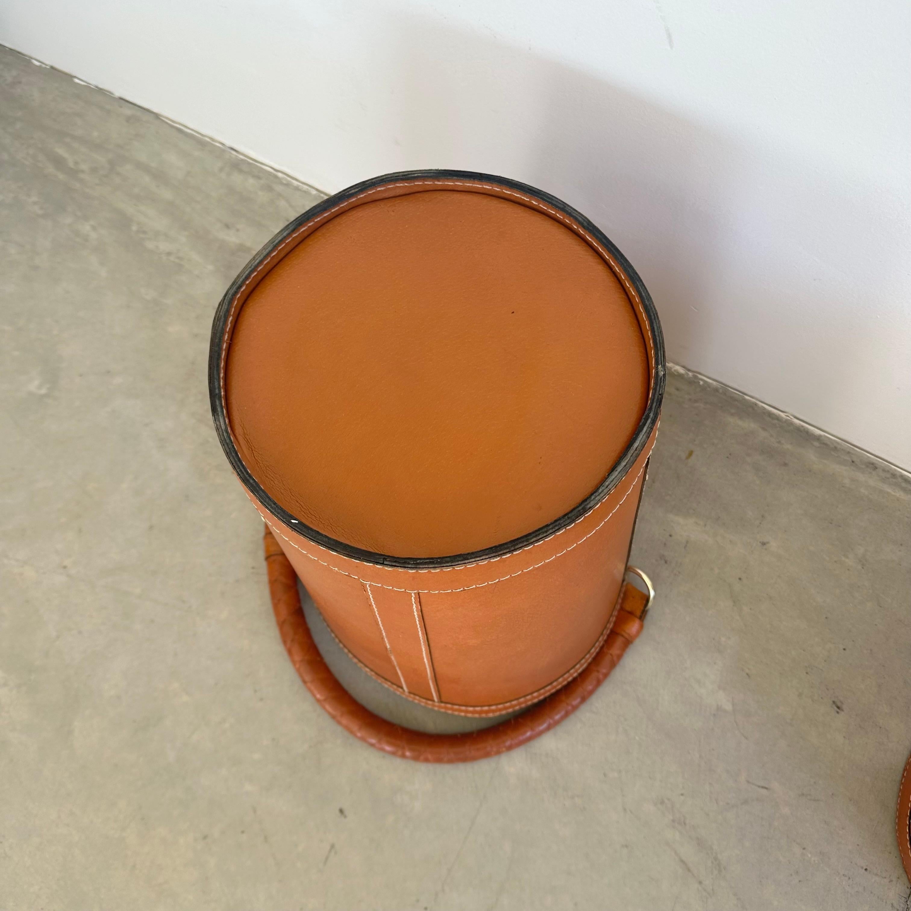 Panier à déchets en cuir de selle, France, années 1970 en vente 6