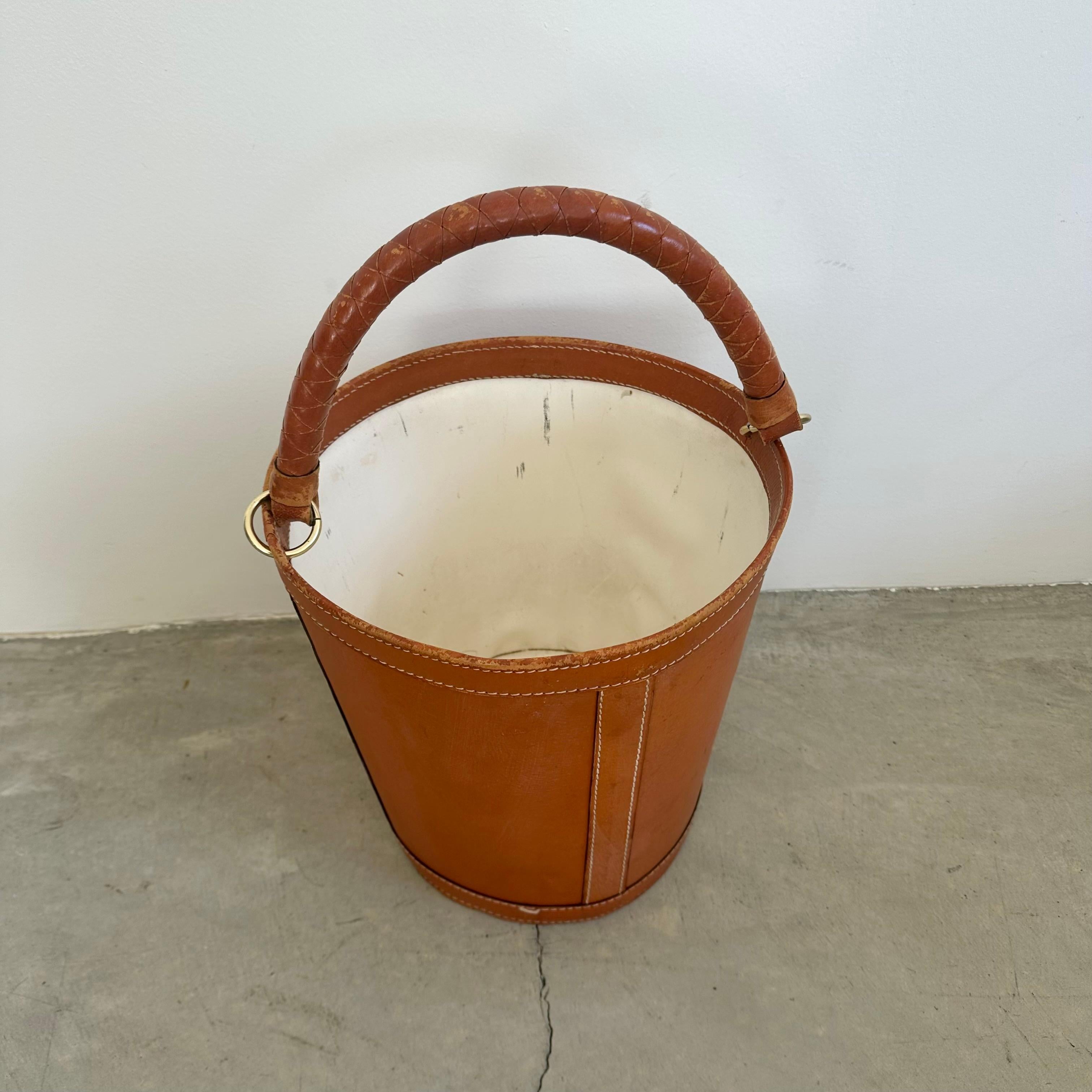 Panier à déchets en cuir de selle, France, années 1970 en vente 1