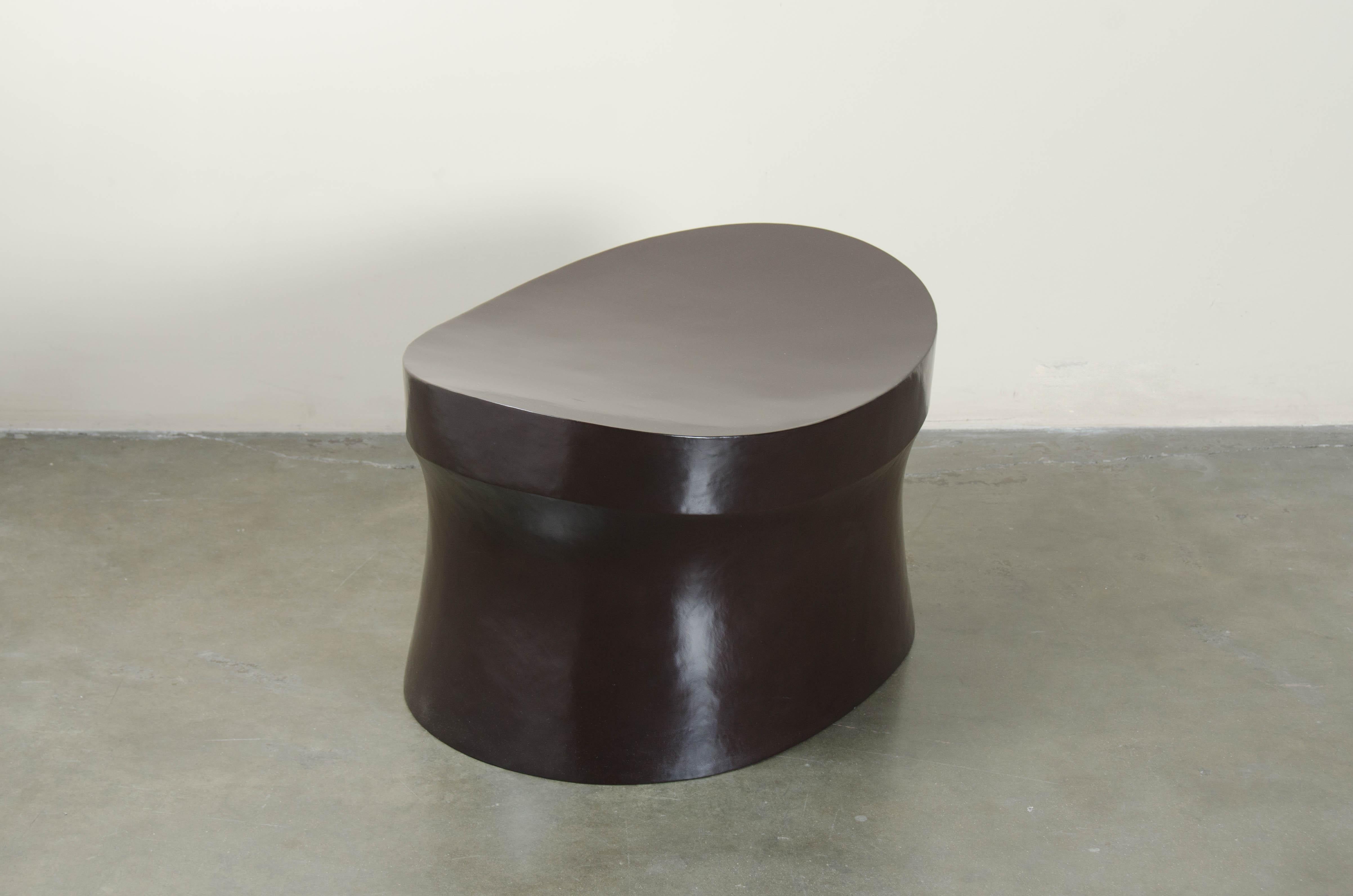 XXIe siècle et contemporain Tabouret à tambour avec assise de selle, cuivre noir de Robert Kuo, édition limitée en vente