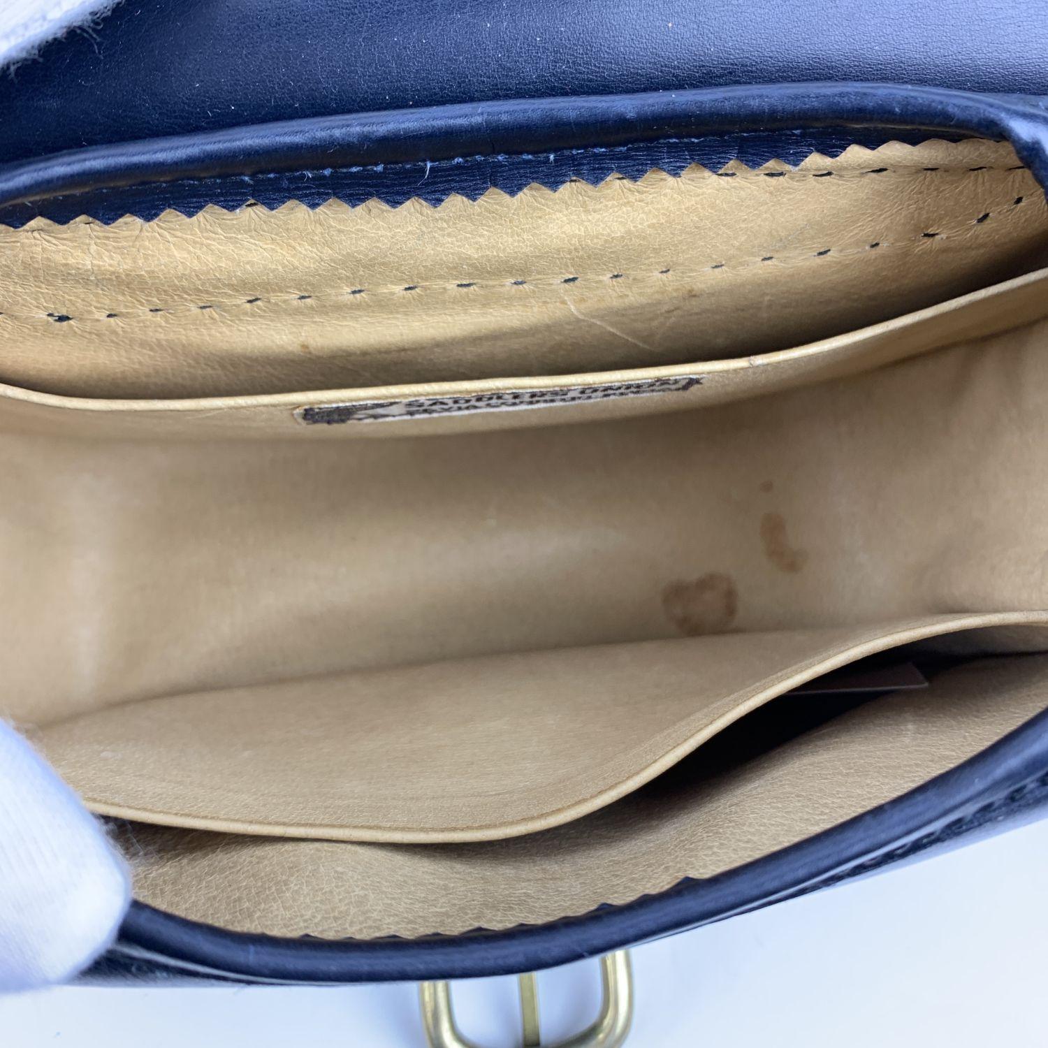 Saddlers Union Vintage Navy Blue Leather Flap Saddle Shoulder Bag In Good Condition In Rome, Rome