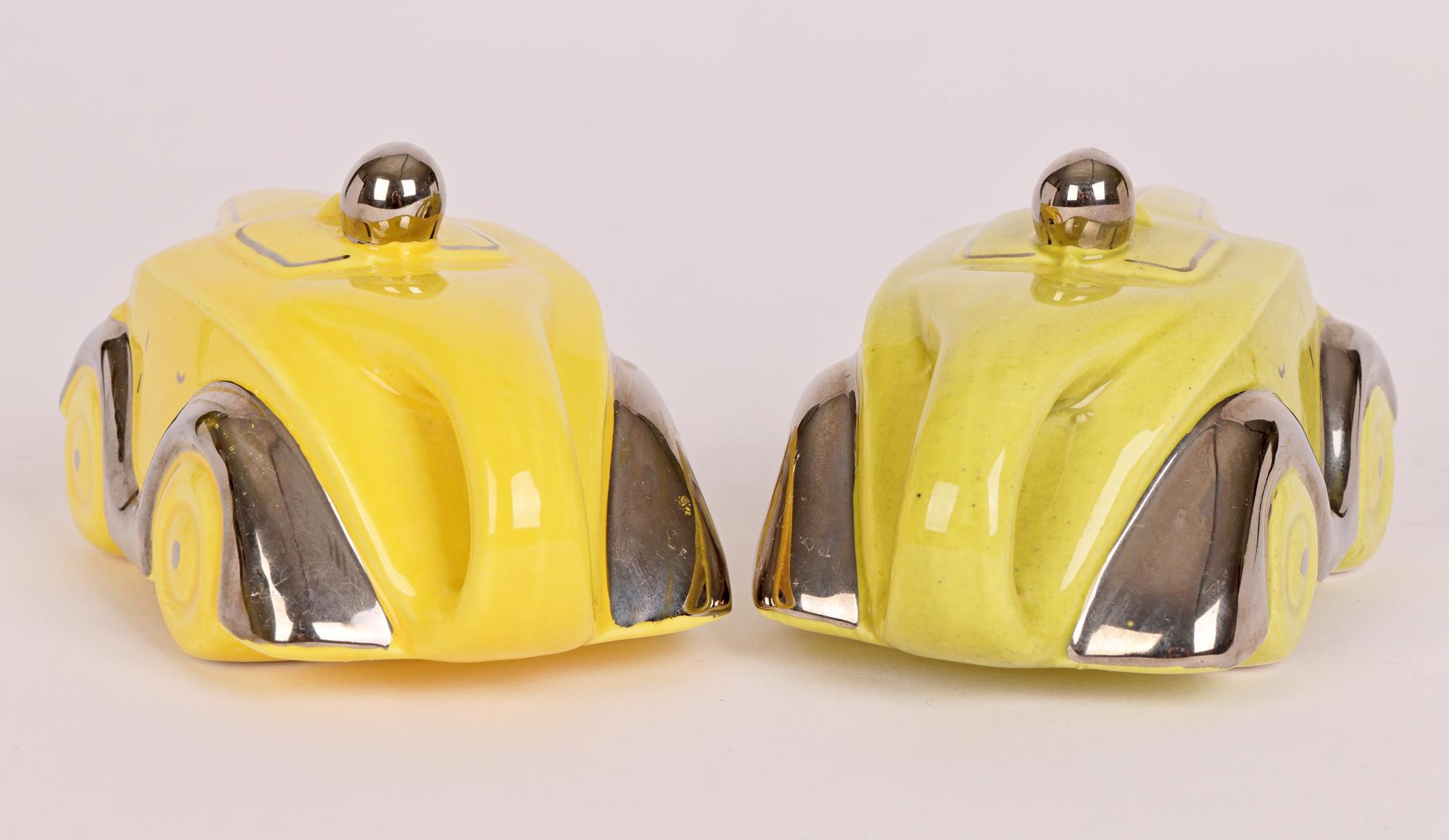 Paire de burettes de voitures de course en poterie Art Déco de style Sadler en vente 6
