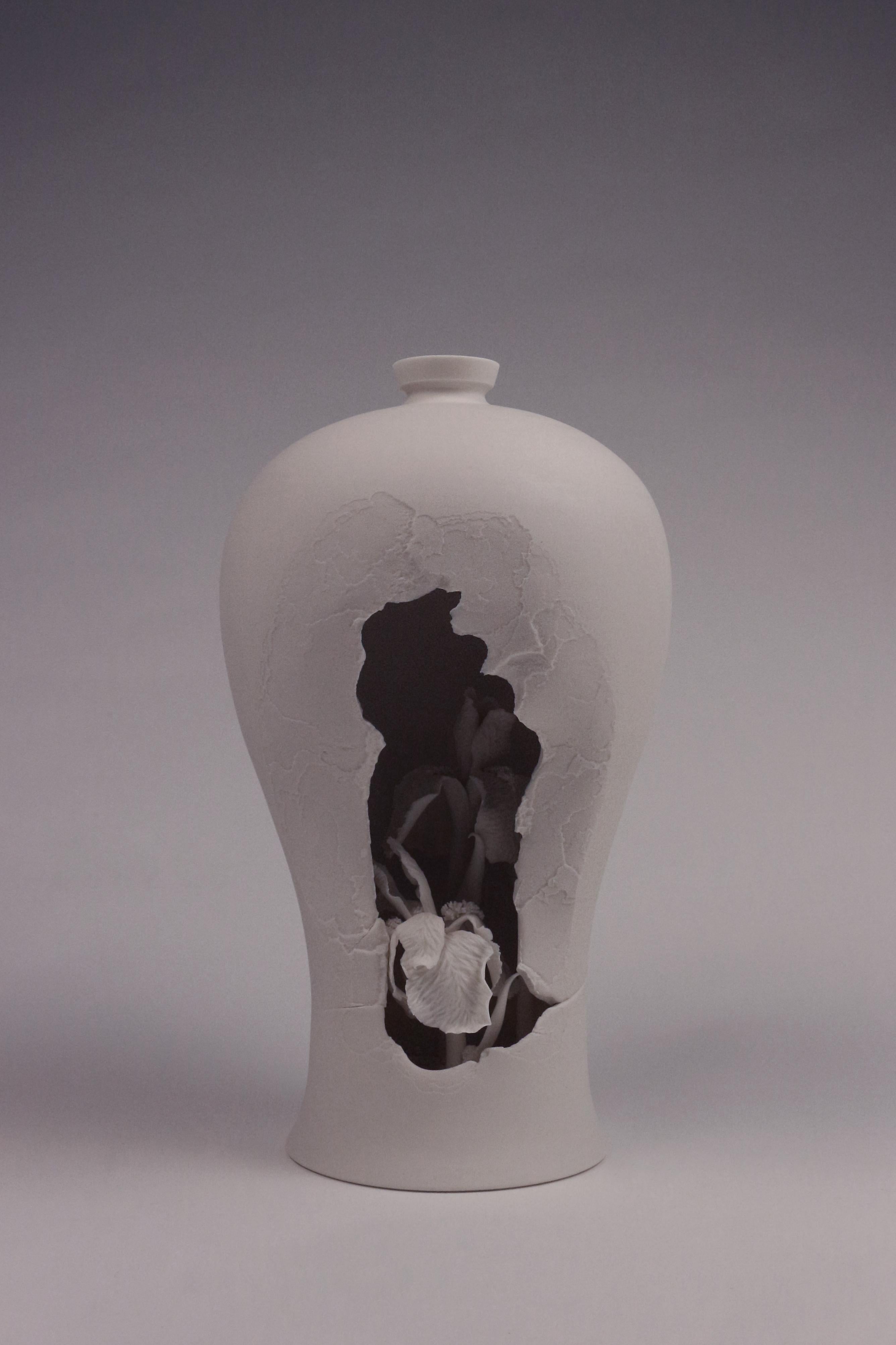 SaeRi Seo Figurative Sculpture - Popping Good Child - Maebyeong 2