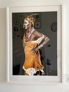 "Karo Frau Profil" Fotografie 40" x 26,5" Zoll Edition 2/7 von Safaa Kagan