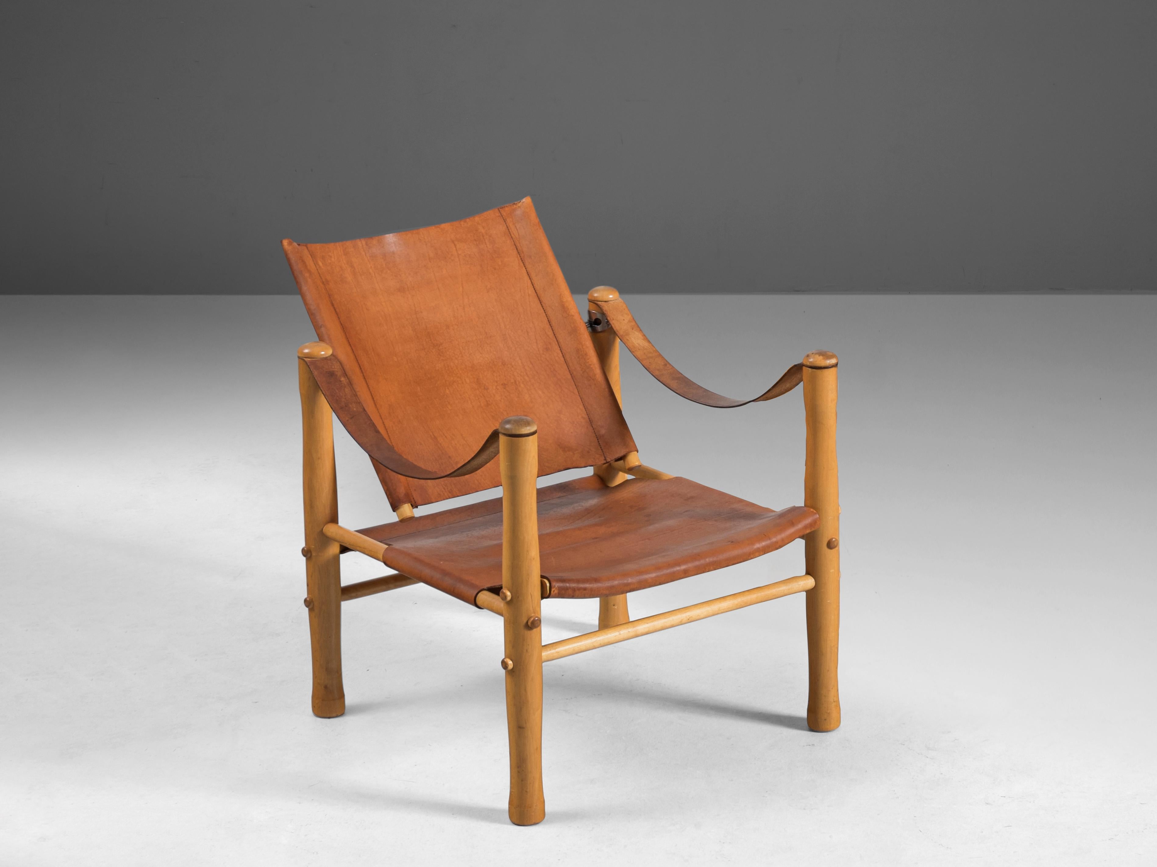 Schwedischer Safari-Sessel aus natürlichem cognacfarbenem Leder und Birke  im Zustand „Gut“ im Angebot in Waalwijk, NL