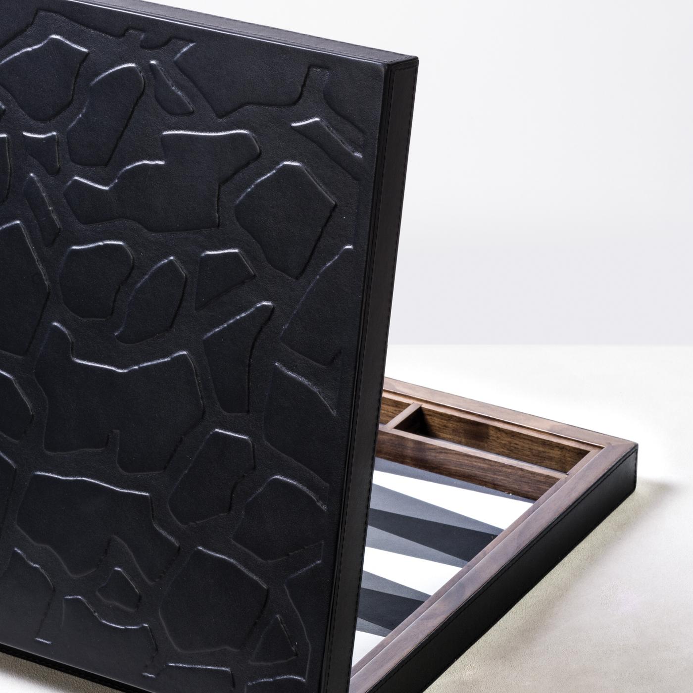 Safari Backgammon Case In New Condition For Sale In Milan, IT