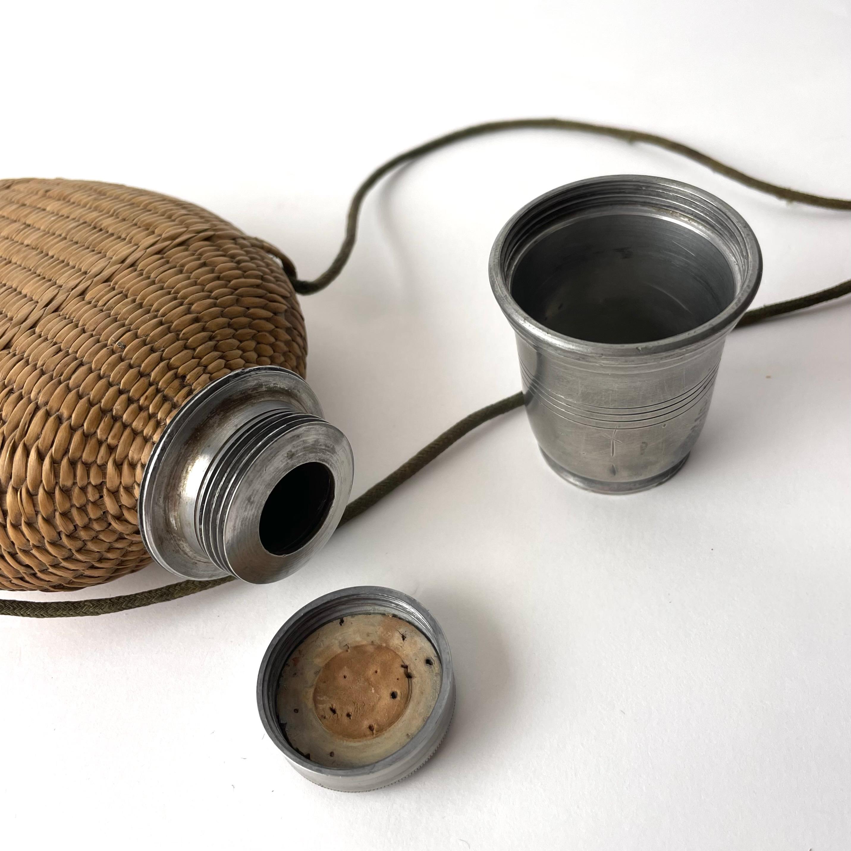 Safari Canteen Bottle, Rattan, Glass and Tin, probably late 19th C/early 20th C For Sale 2