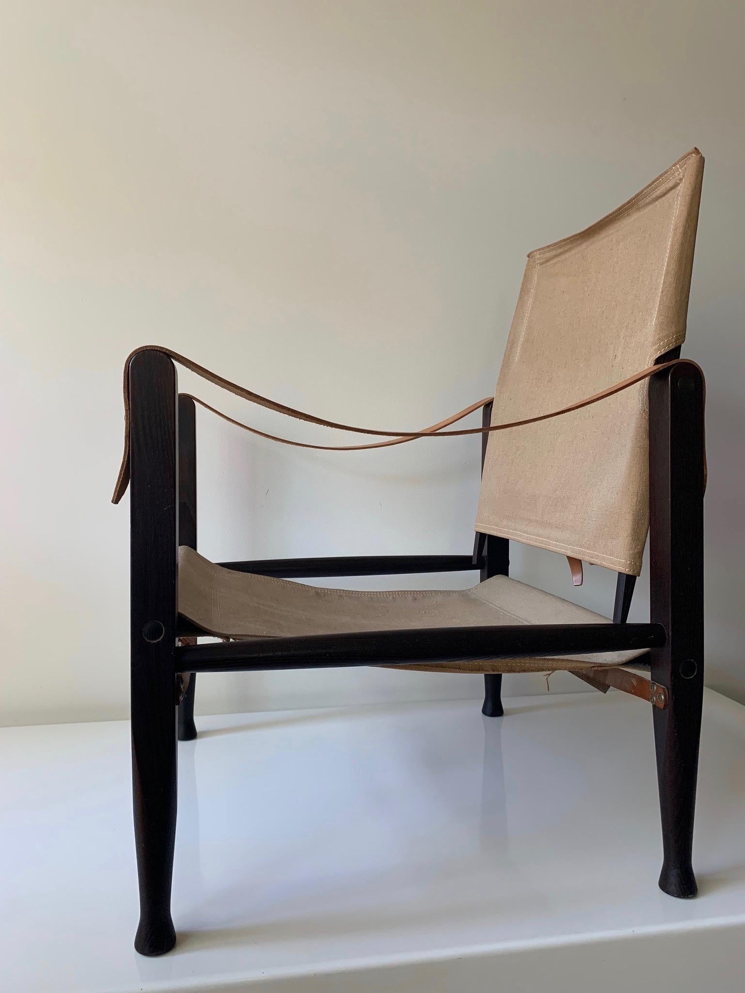 Safari chair in canvas by Kaare Klint for Rud Rasmussen, Denmark, model KK47000 For Sale 5