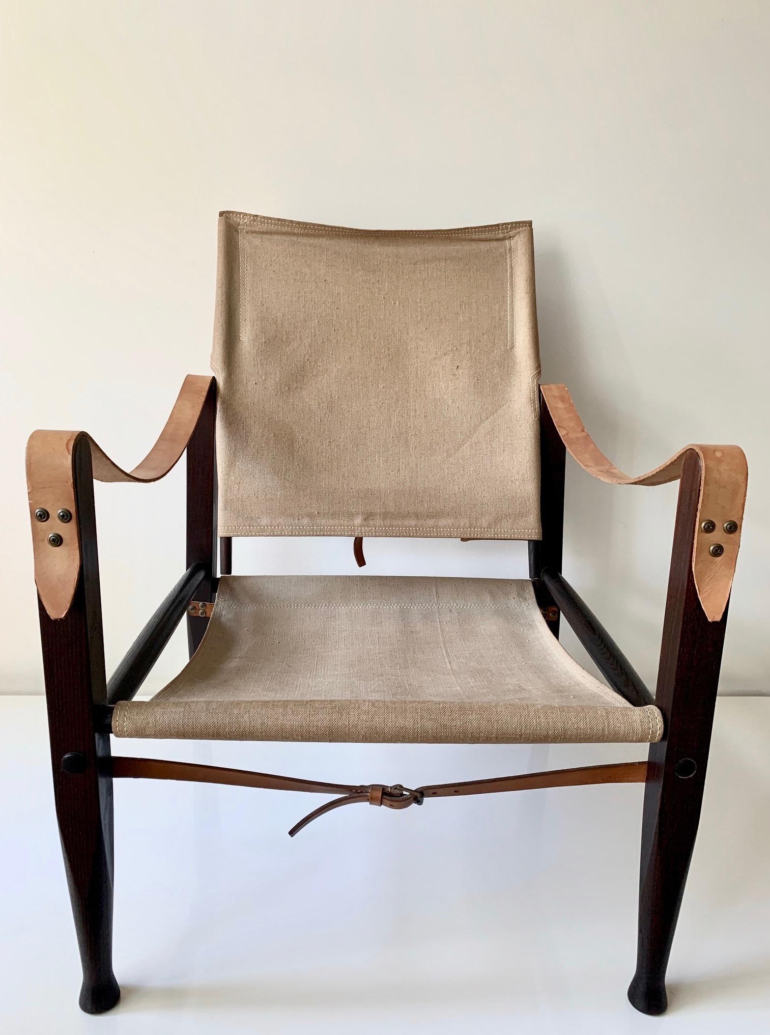 The KK47000 Safari Chair is an iconic example of Kaare Klint’s design ideology. Klint effortlessly transformed an historical archetype into a modern, collapsible chair in the 1960's.
 
Kaare Klint’s KK47000 Safari Chair is a refinement of the chairs