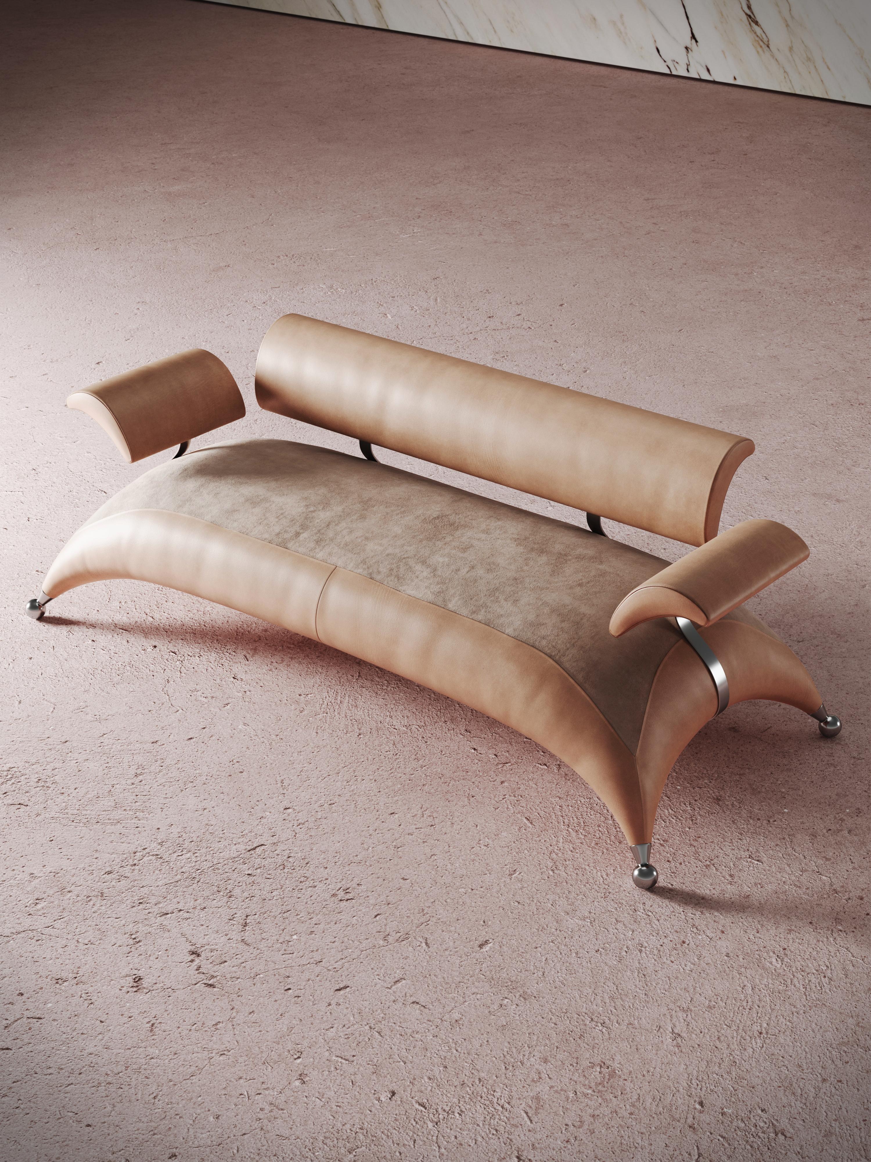 Handmade Exceptional Design Sculptural Safari sofa In New Condition For Sale In London, GB